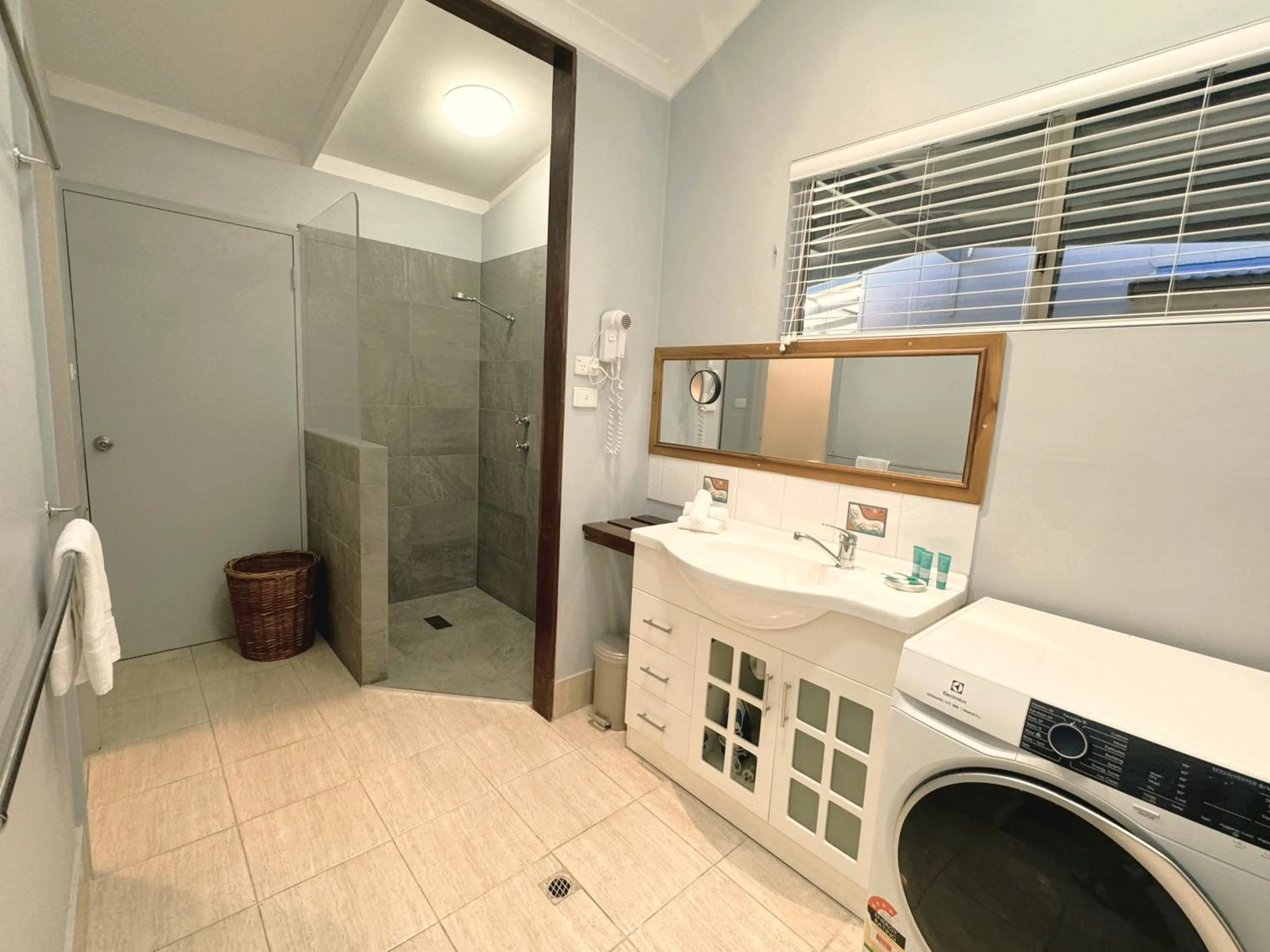 Bathroom in Bay Village Dunsborough