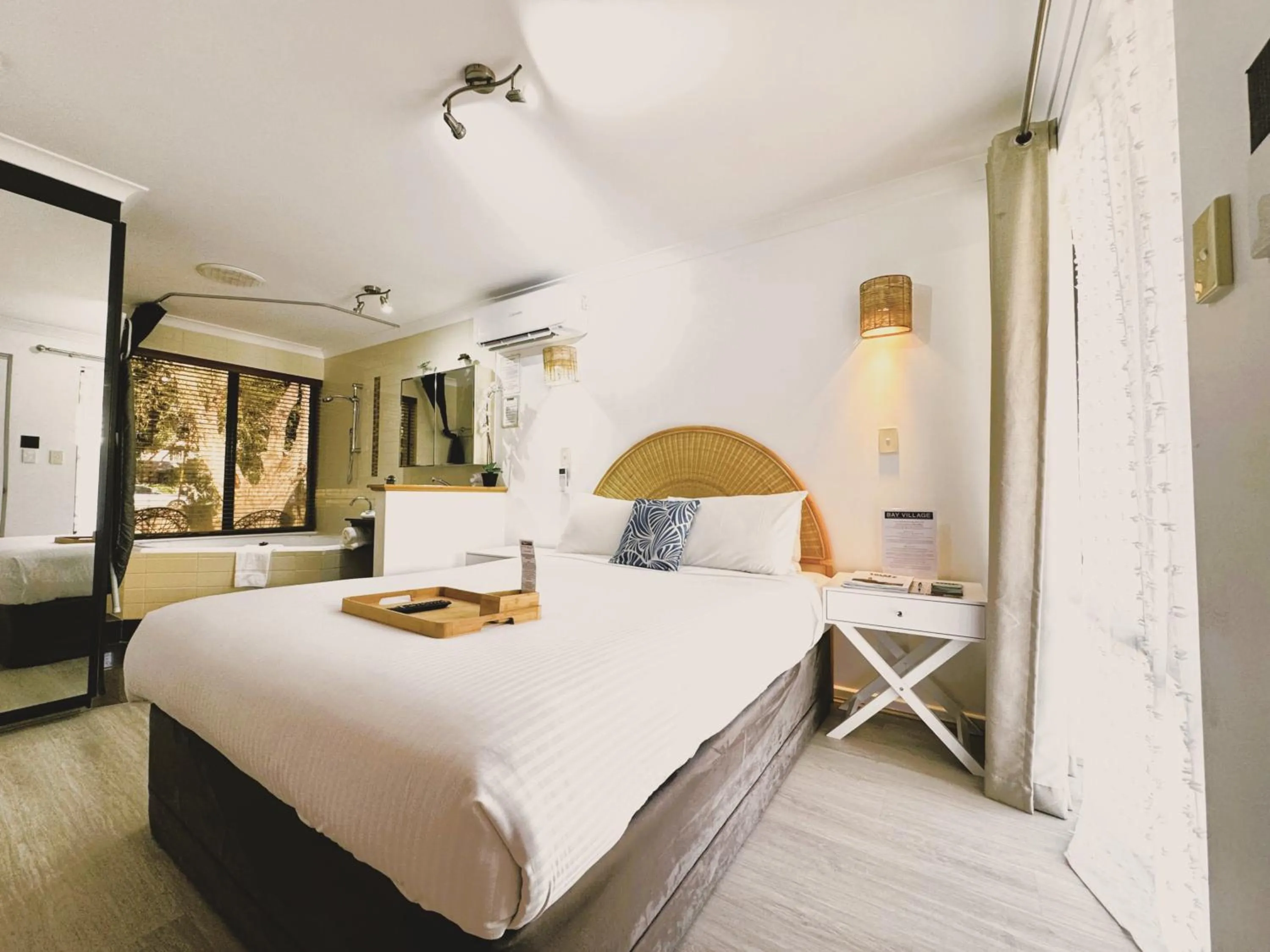 Bed in Bay Village Dunsborough