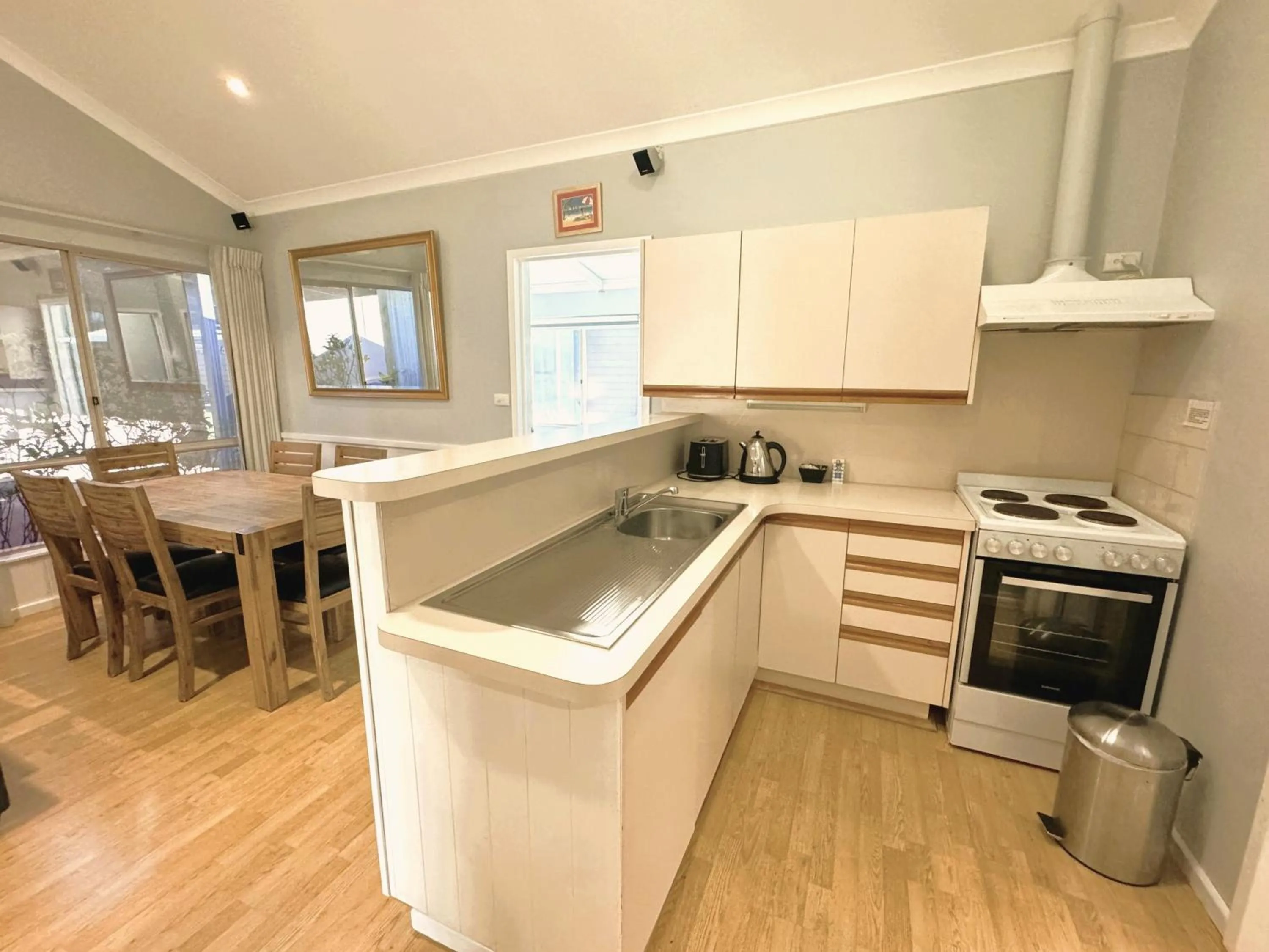 Bay Village Dunsborough