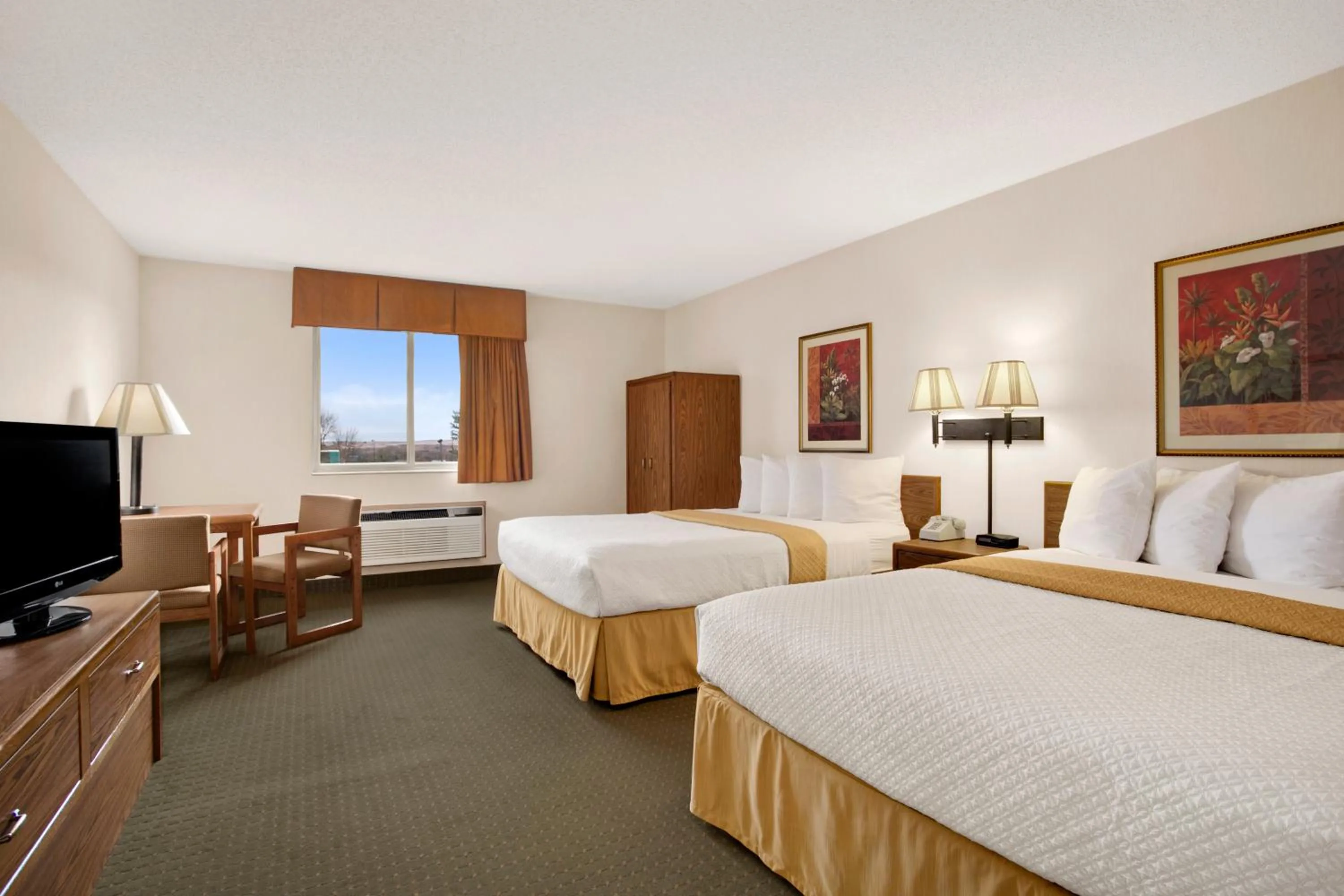 Bed in Days Inn by Wyndham Rapid City