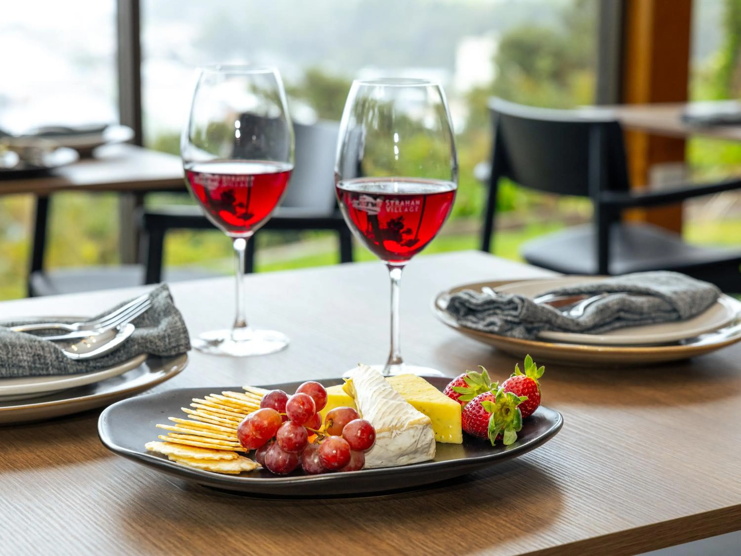 Restaurant/places to eat in Strahan Village