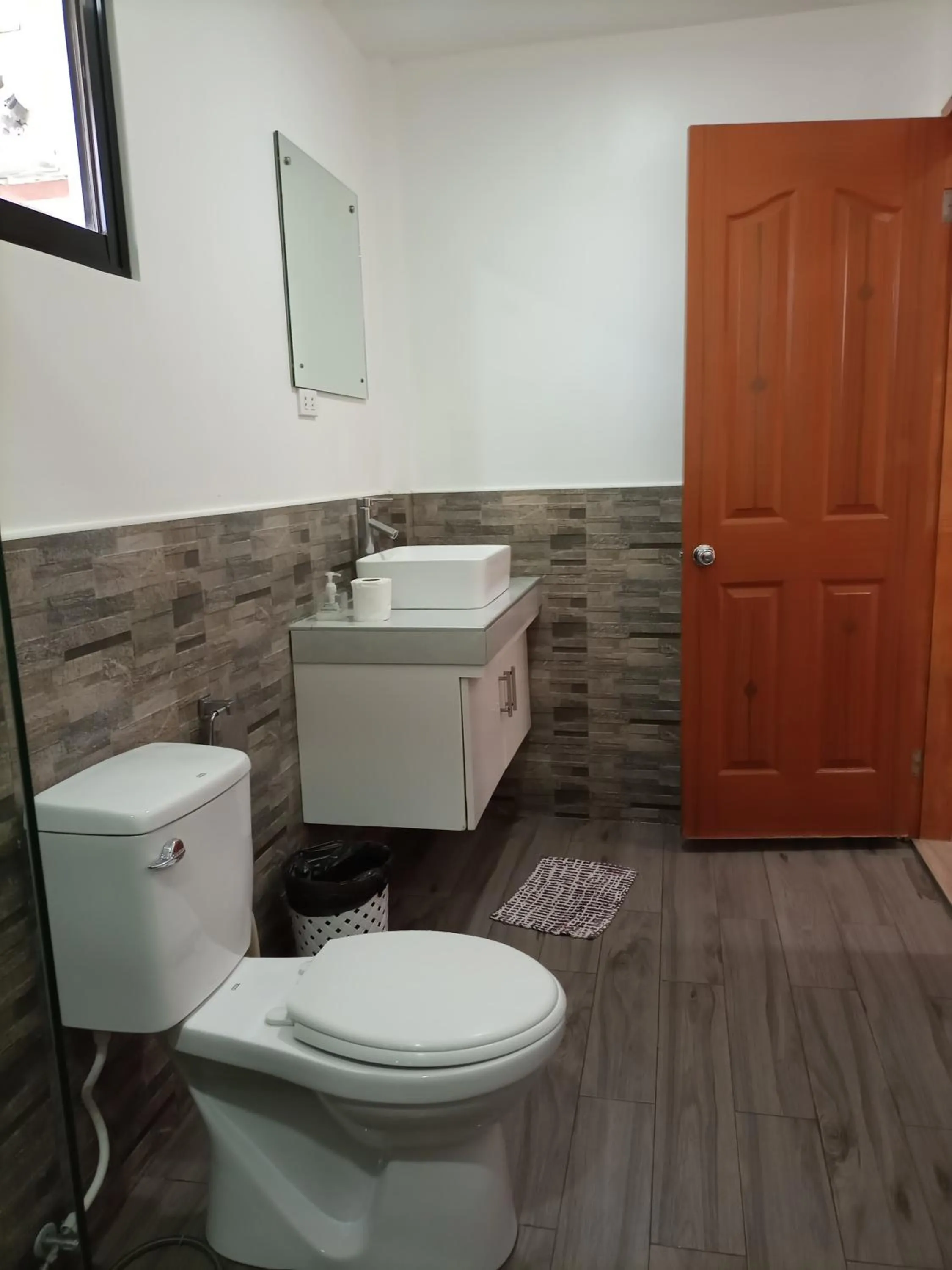 Toilet in Portofino Panglao Bohol