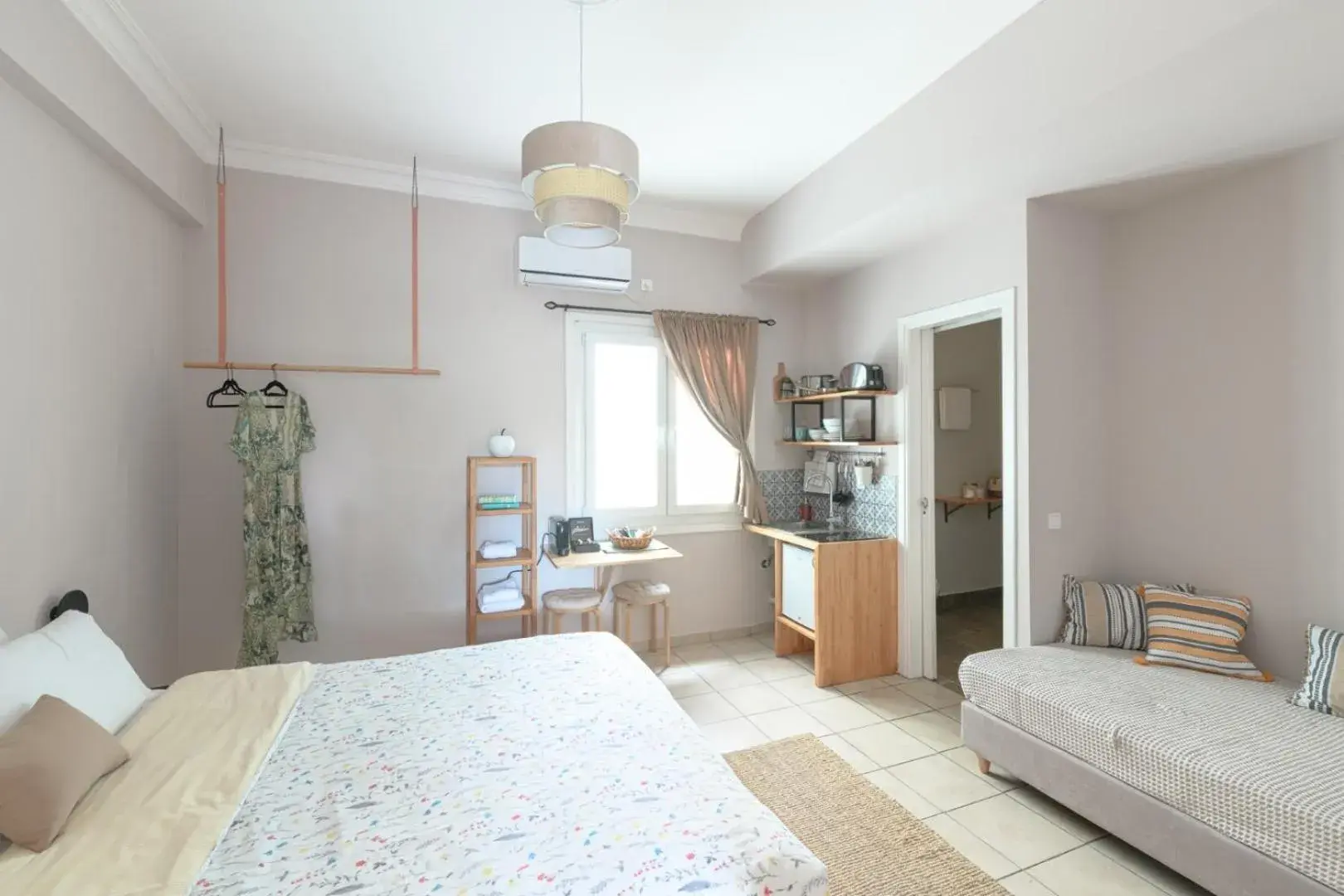 Triple Room (Siddhartha) in Circle Inn Triple Room (Siddhartha) in Circle Inn