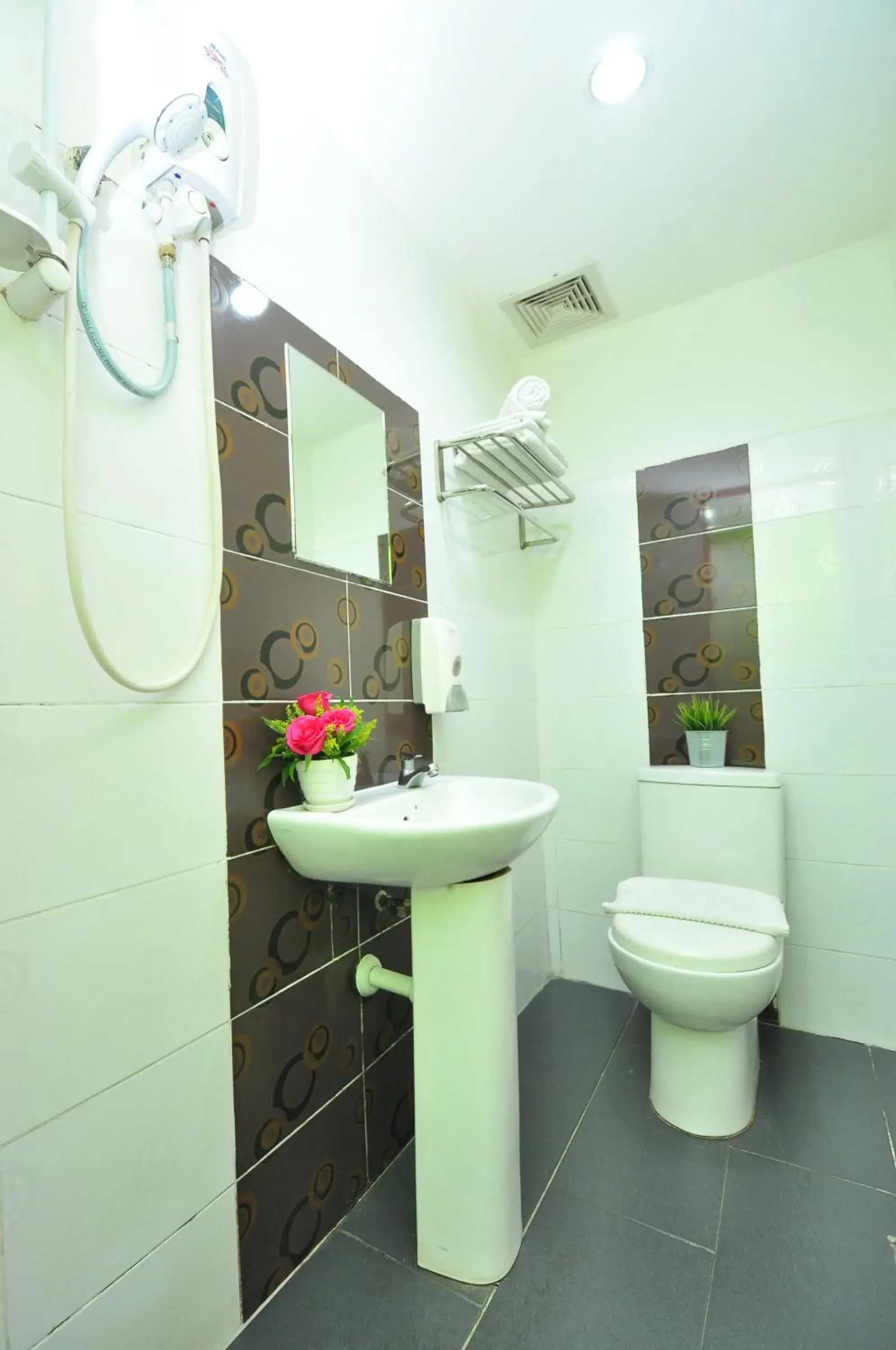 Toilet, Bathroom in Best View Hotel Ss2 Petaling Jaya