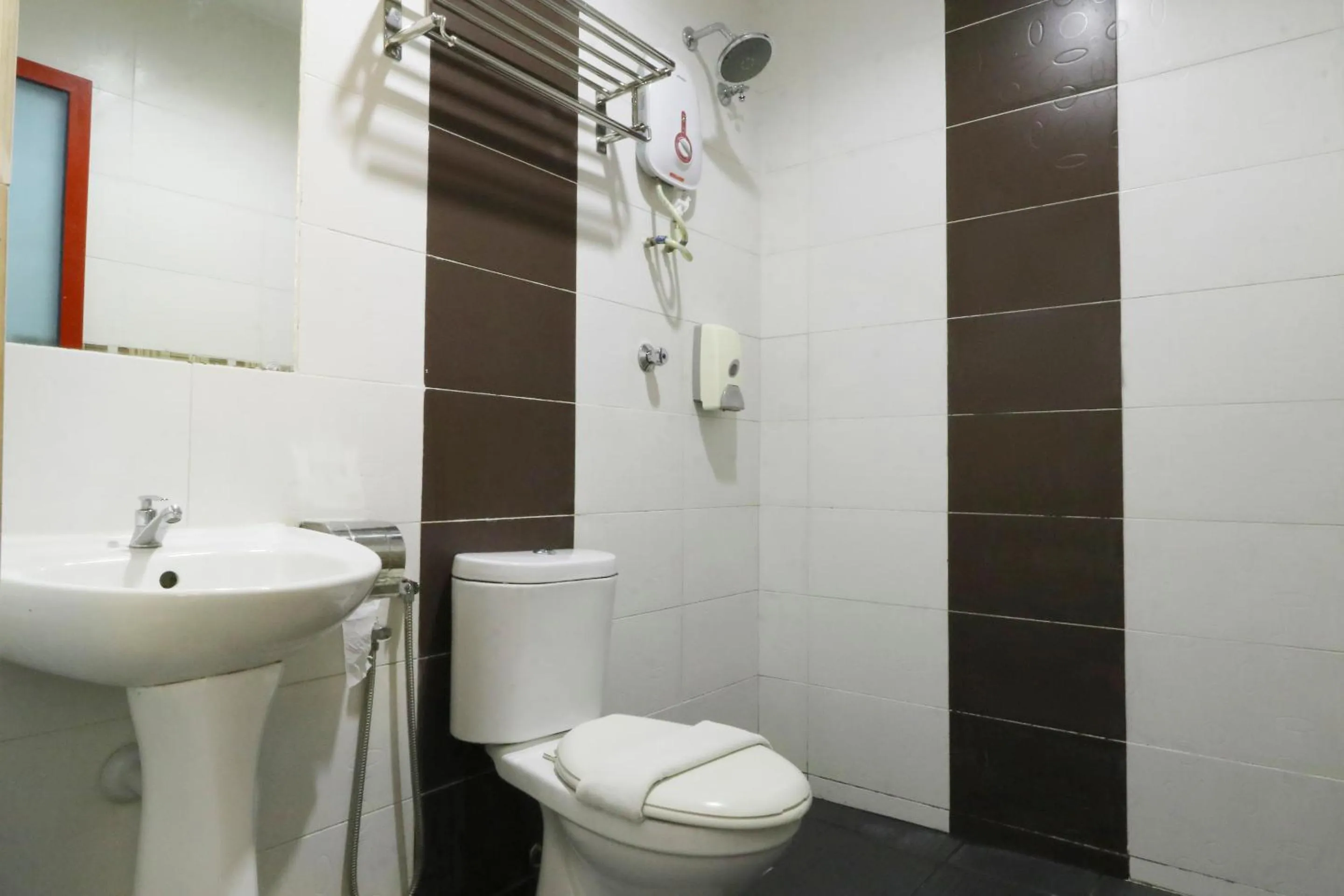 Bathroom in Suite Dreamz Hotel