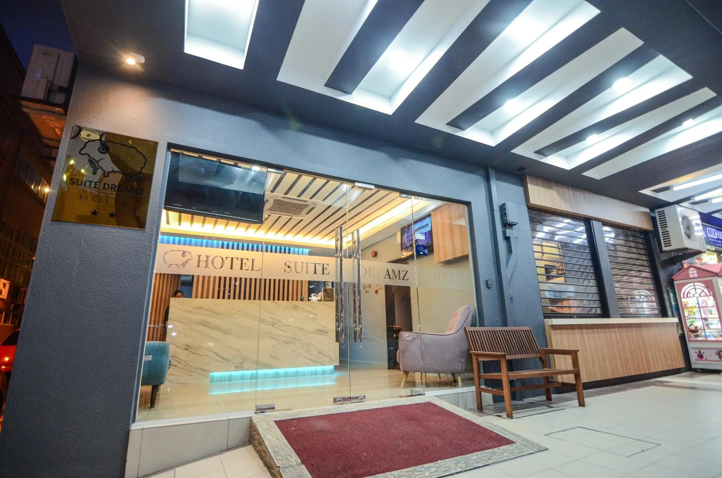 Living room in Suite Dreamz Hotel