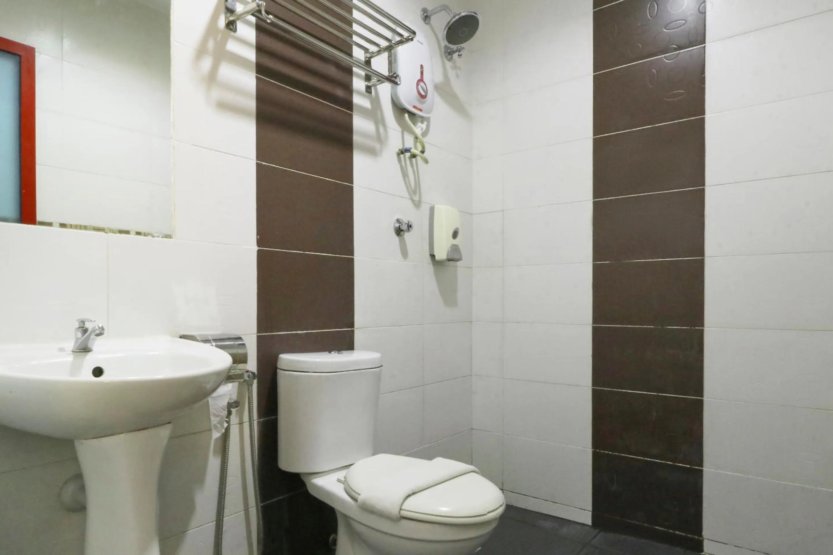 Bathroom in Suite Dreamz Hotel