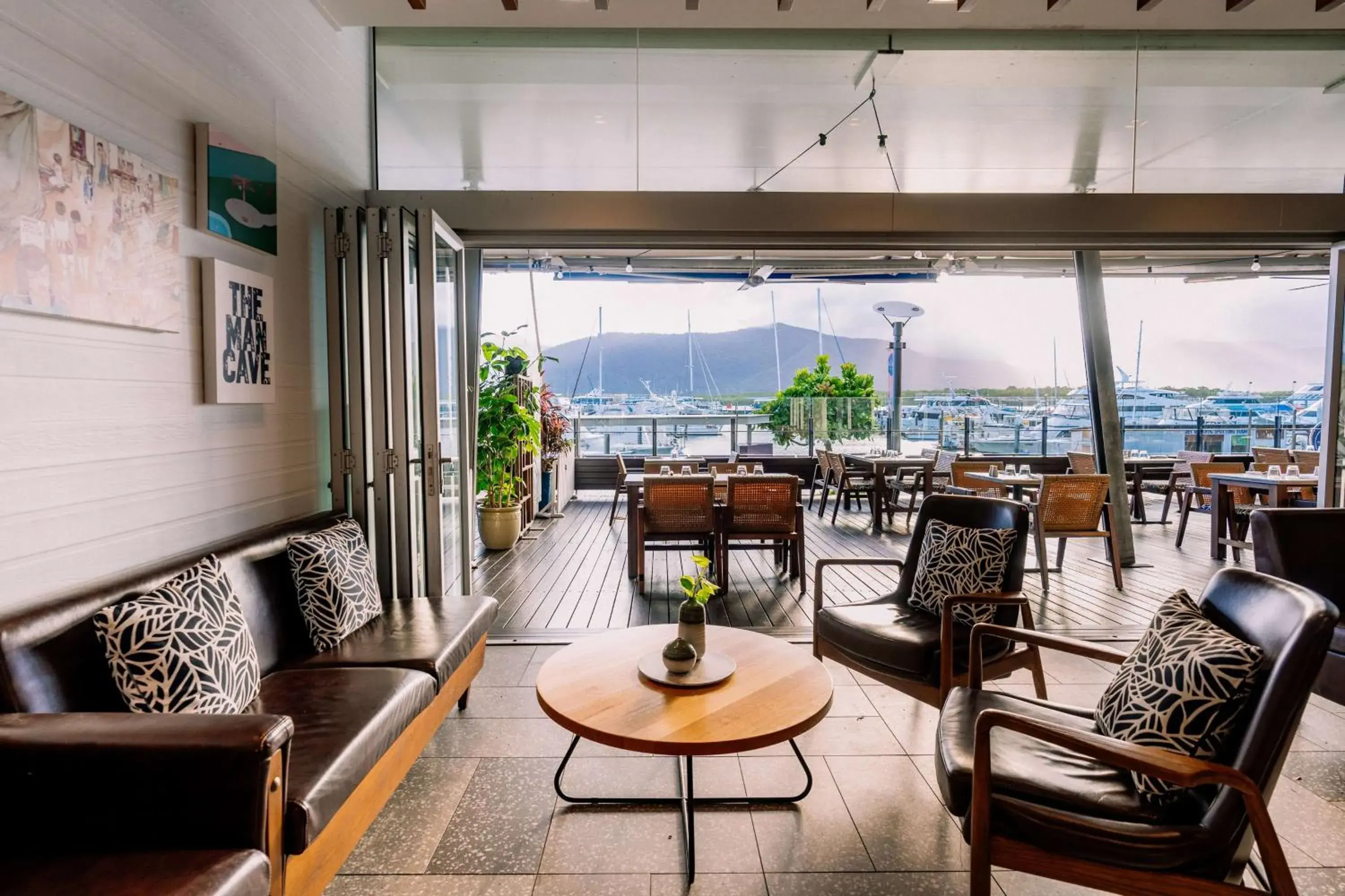 Restaurant/places to eat in Shangri-La The Marina, Cairns Restaurant/places to eat in Shangri-La The Marina, Cairns