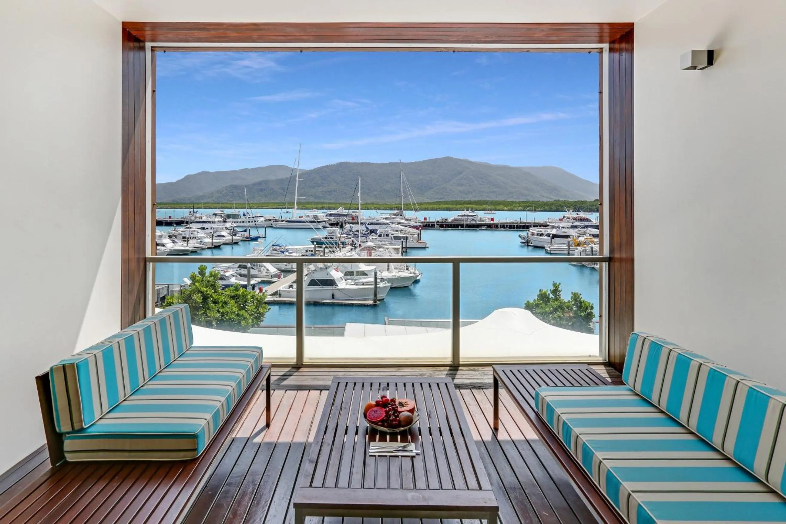 Balcony/Terrace in Shangri-La The Marina, Cairns