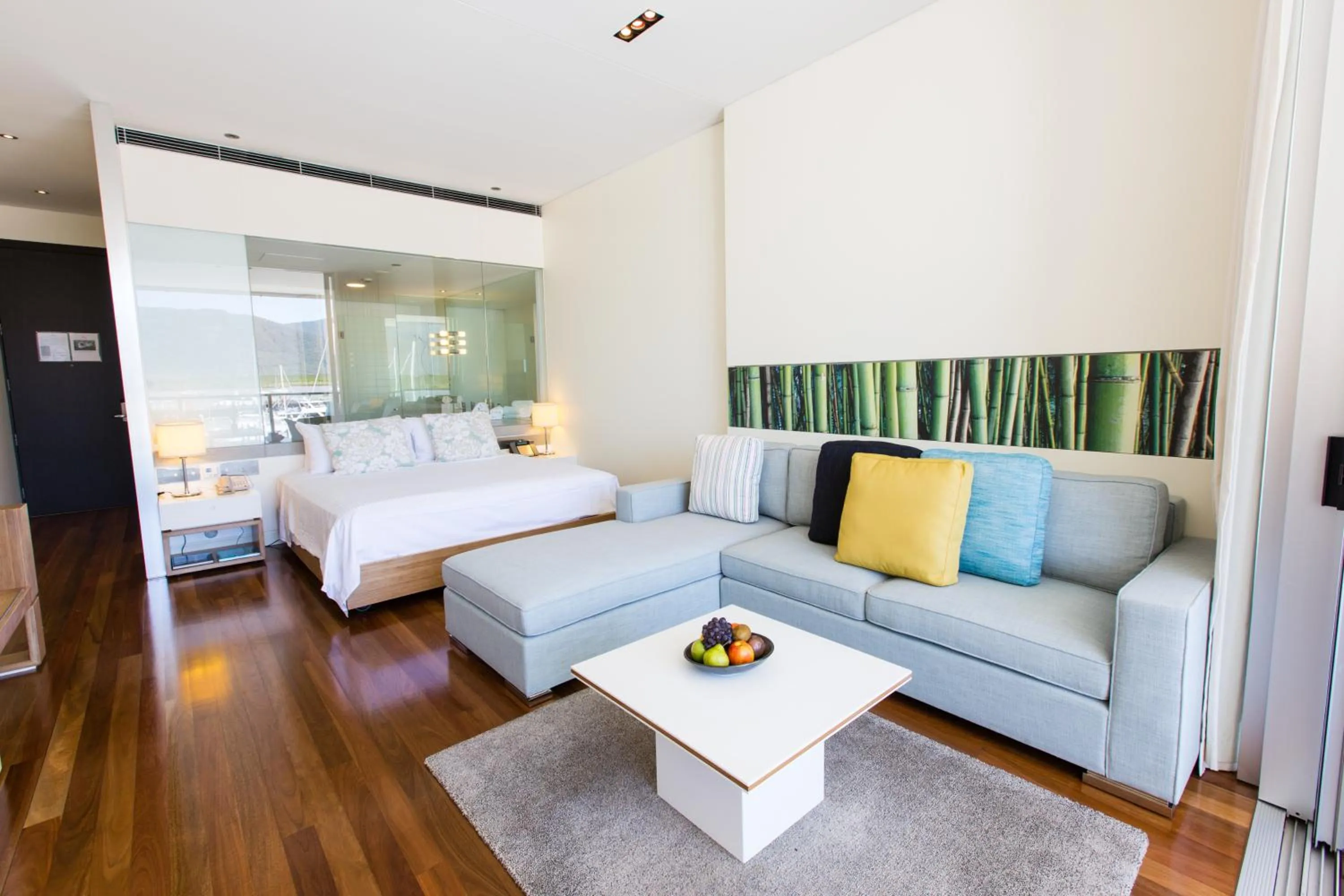 Photo of the whole room, Bed in Shangri-La The Marina, Cairns