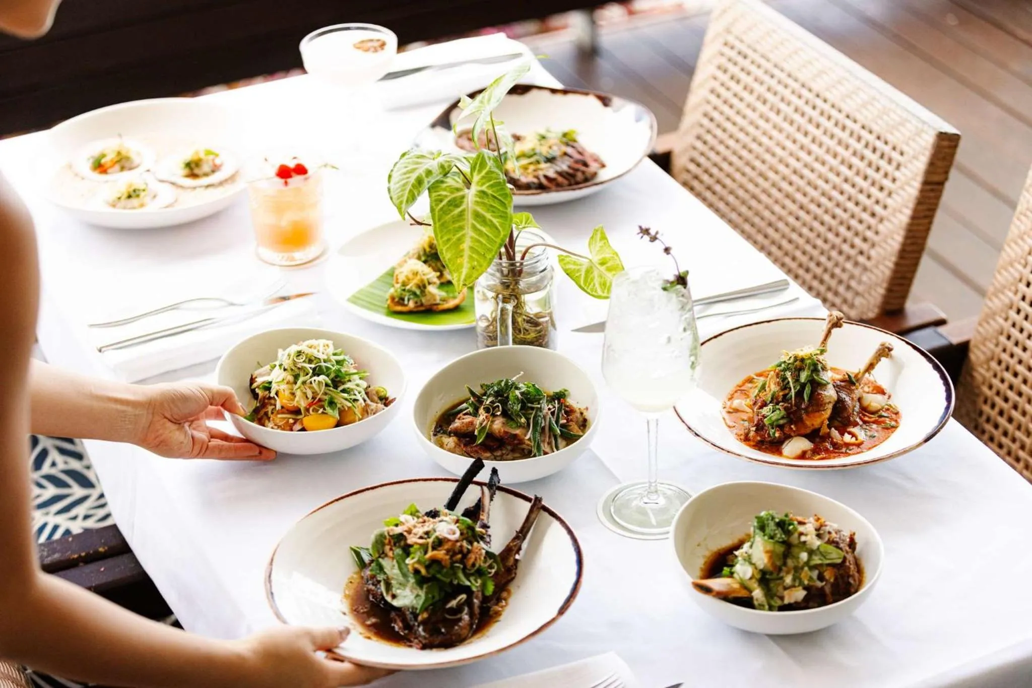 Restaurant/places to eat in Shangri-La The Marina, Cairns