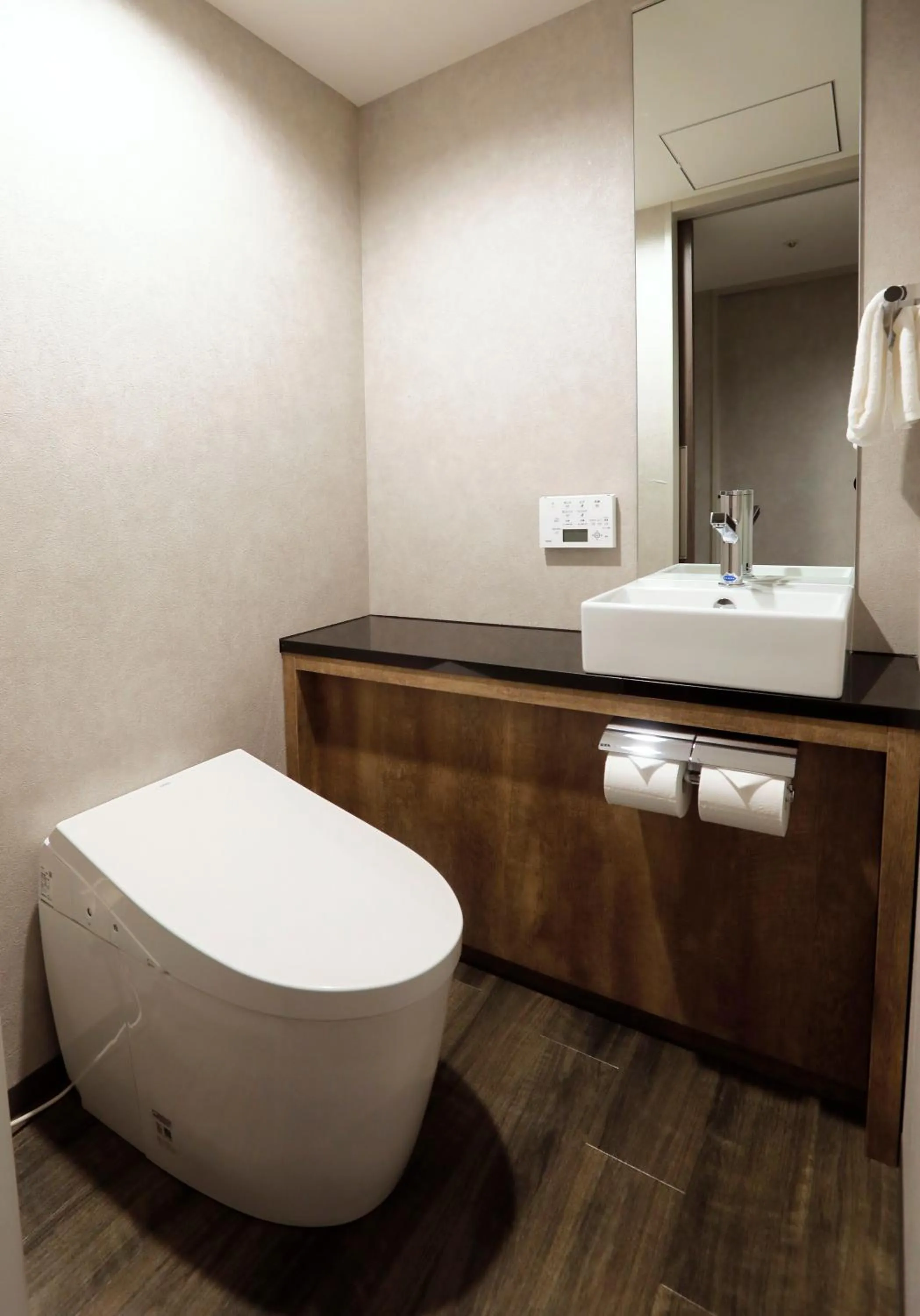 THE KNOT TOKYO Shinjuku