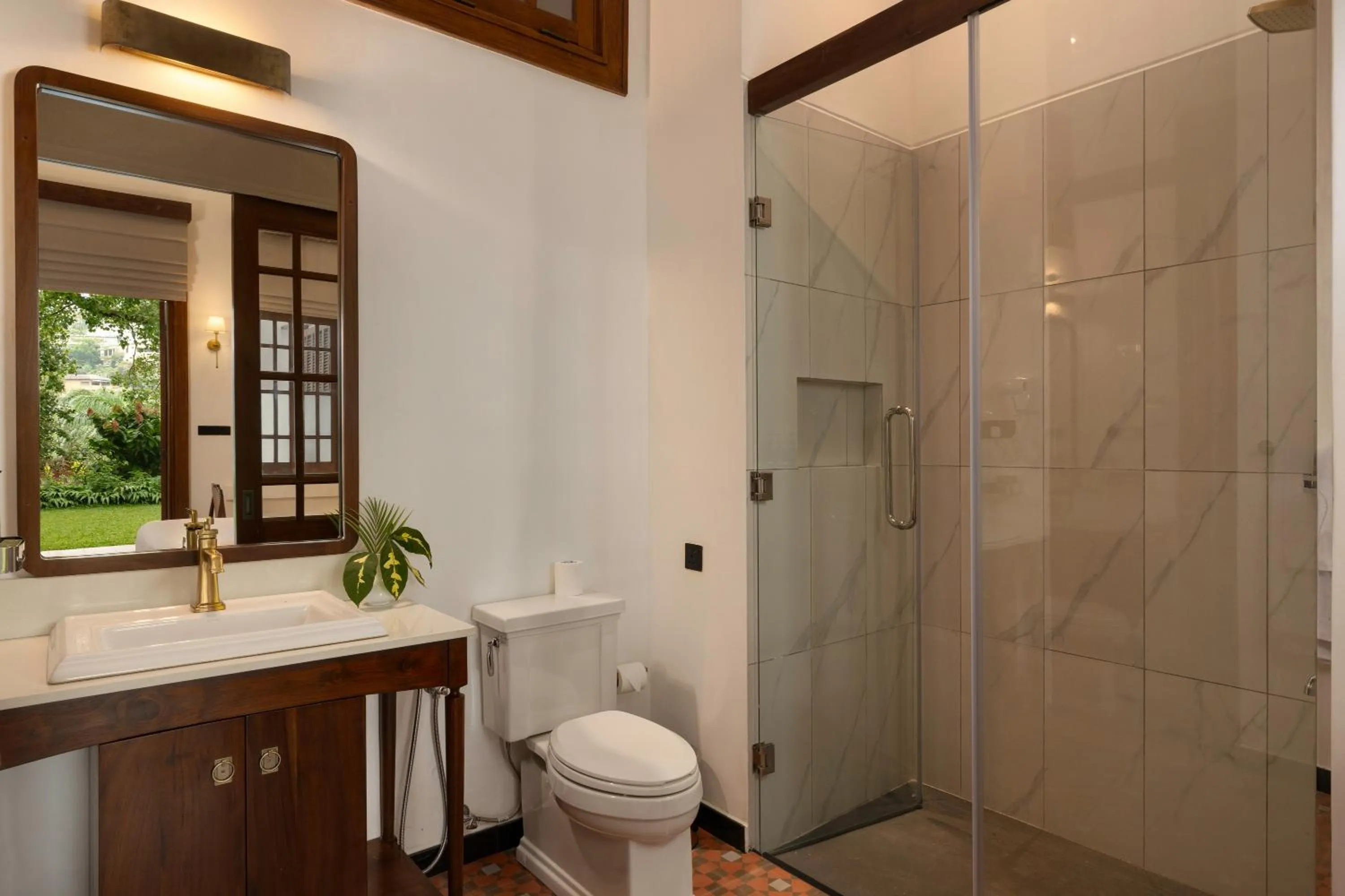 Bathroom in Hotel Suisse Kandy - Since 1890