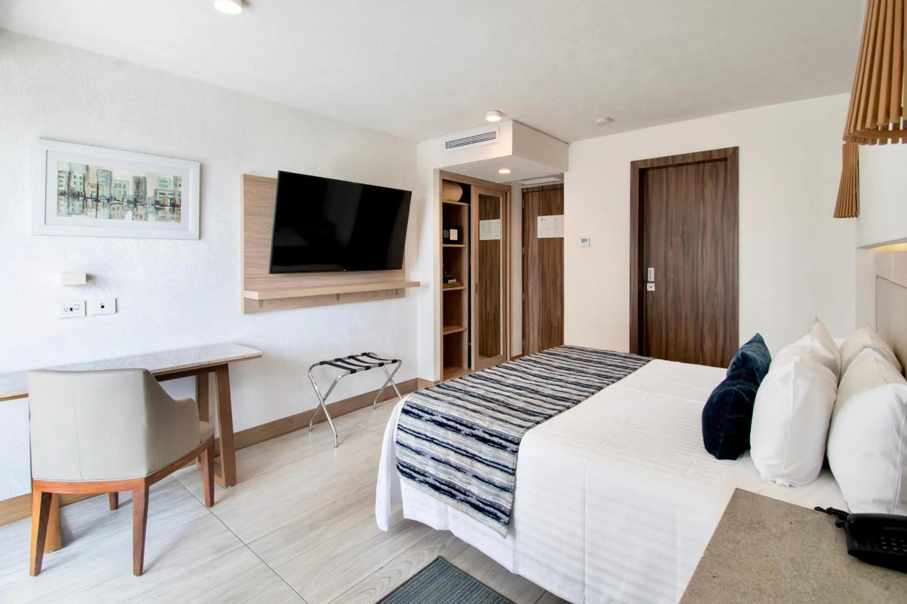 Bedroom, Bed in Hotel Velvet Plaza