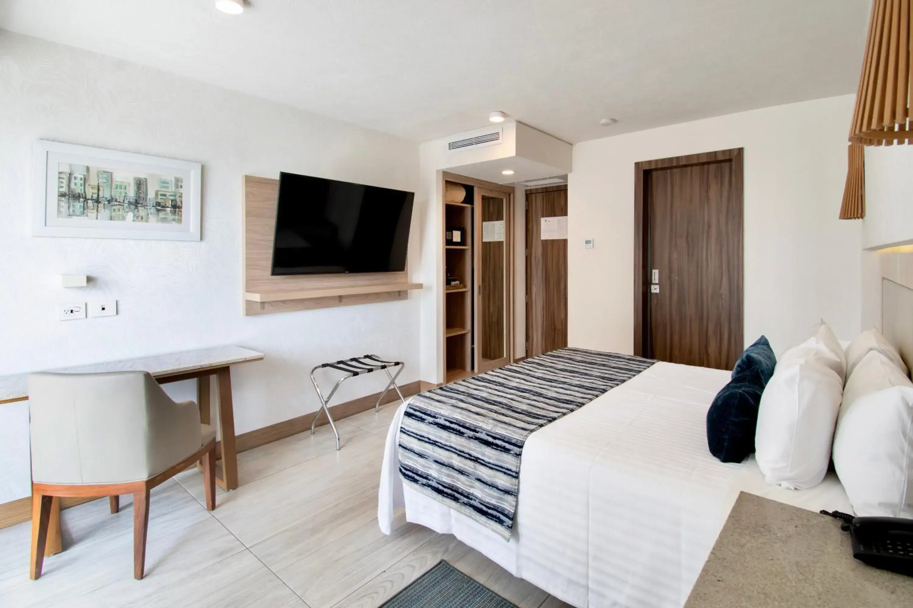 Standard Double Room in Hotel Velvet Plaza Standard Double Room in Hotel Velvet Plaza