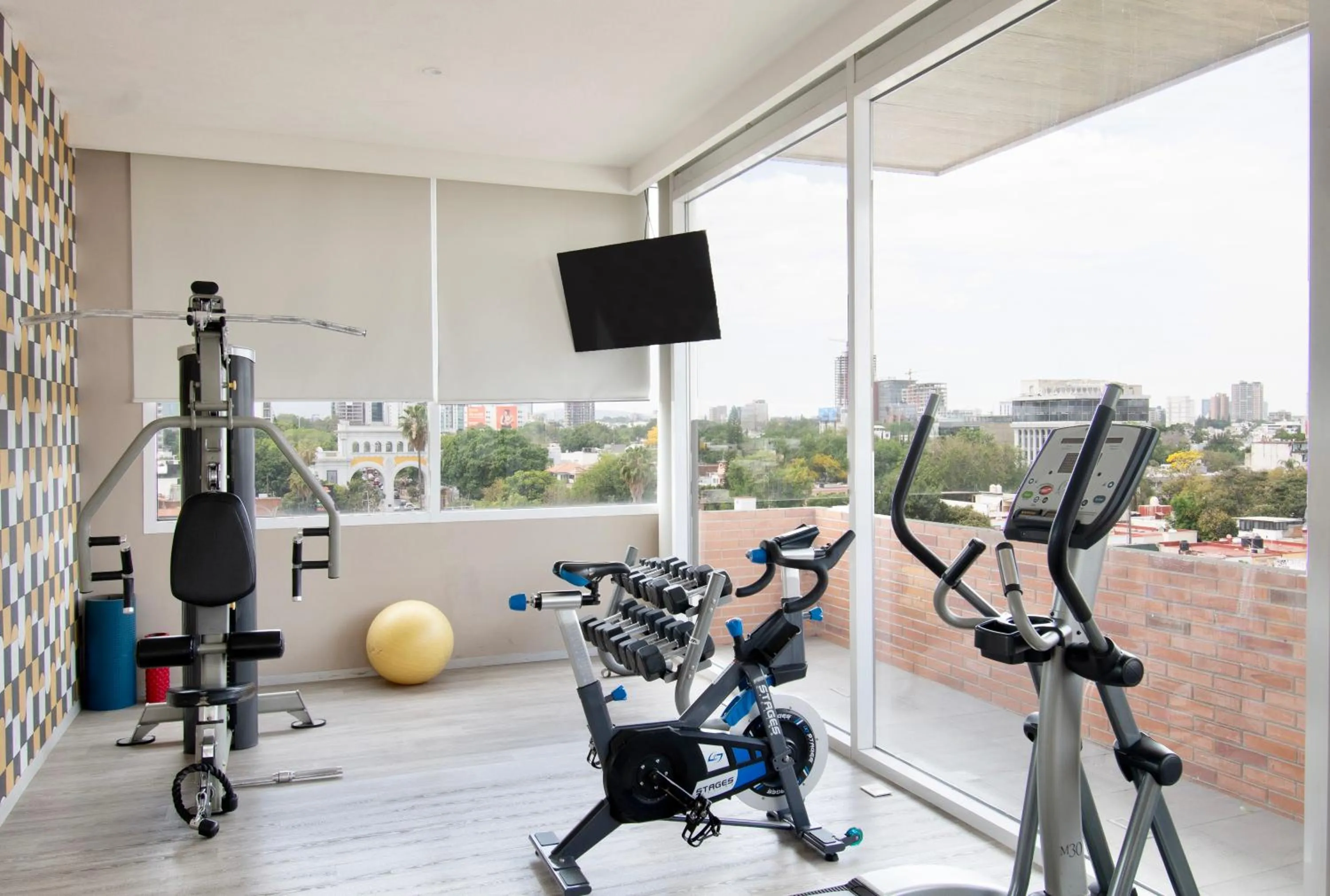 Fitness centre/facilities in Hotel Velvet Plaza