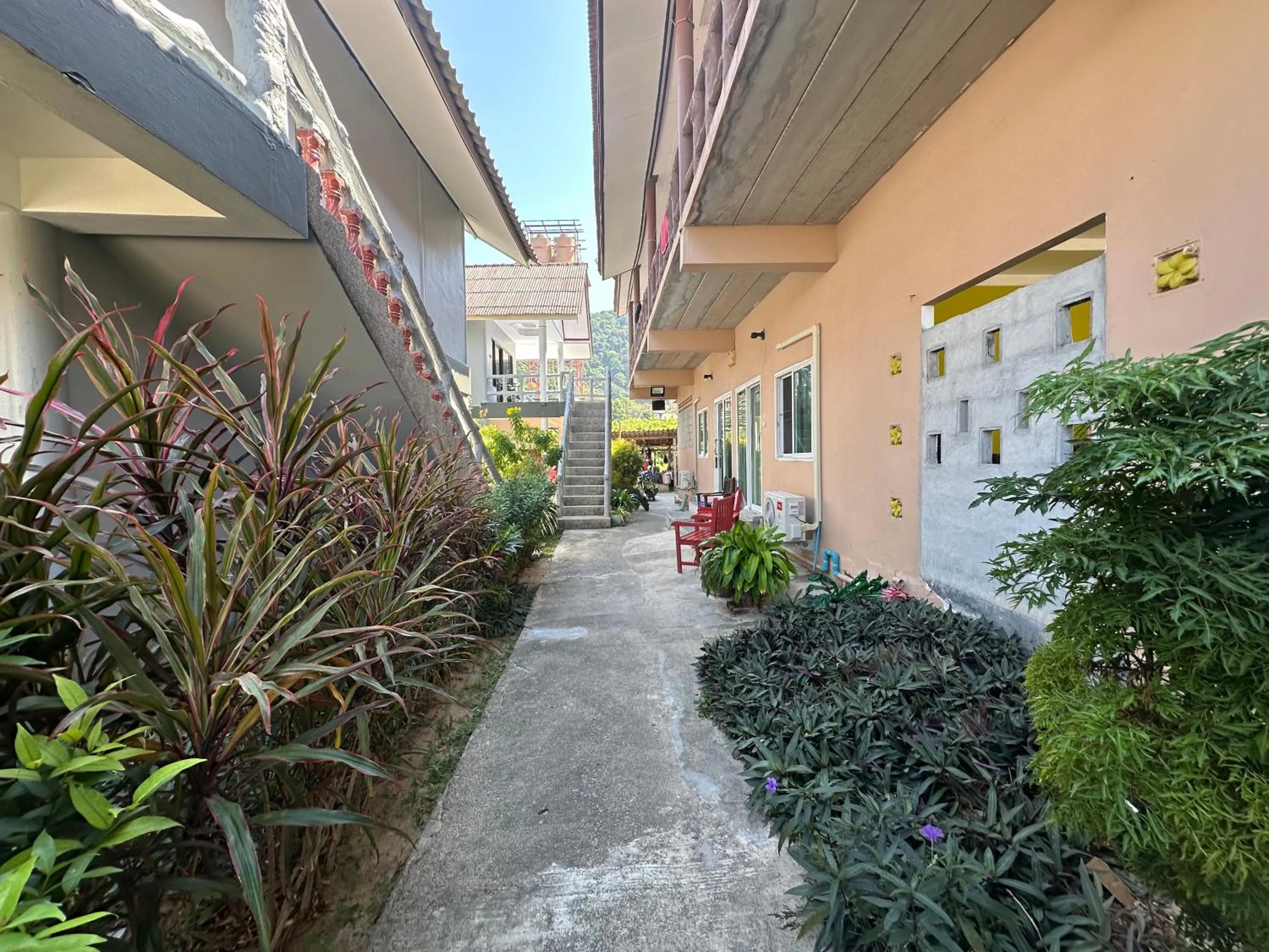 Property building in Lanta Garden Home