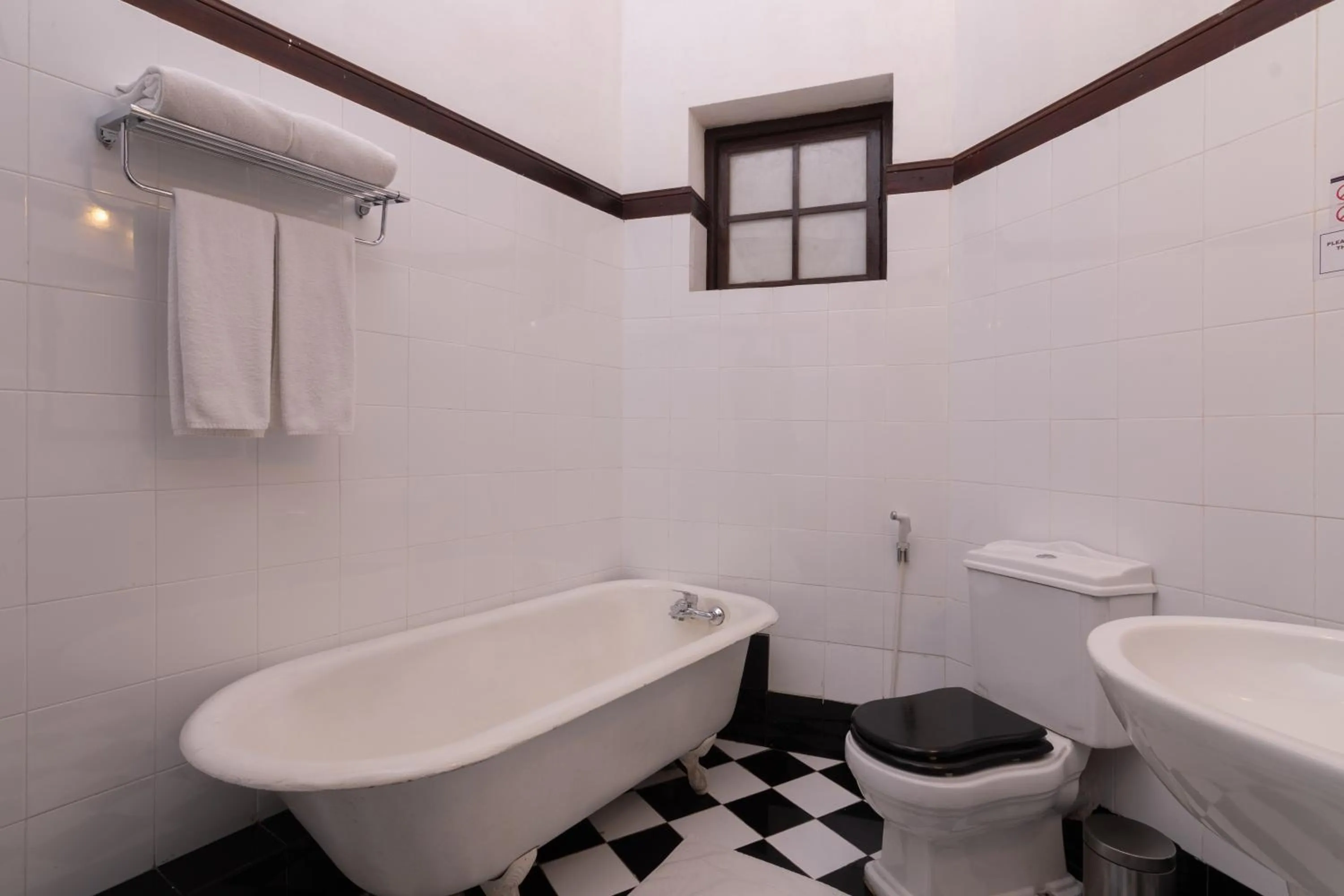 Shower in Queen's Hotel Kandy - 160 Years of Heritage & Luxury