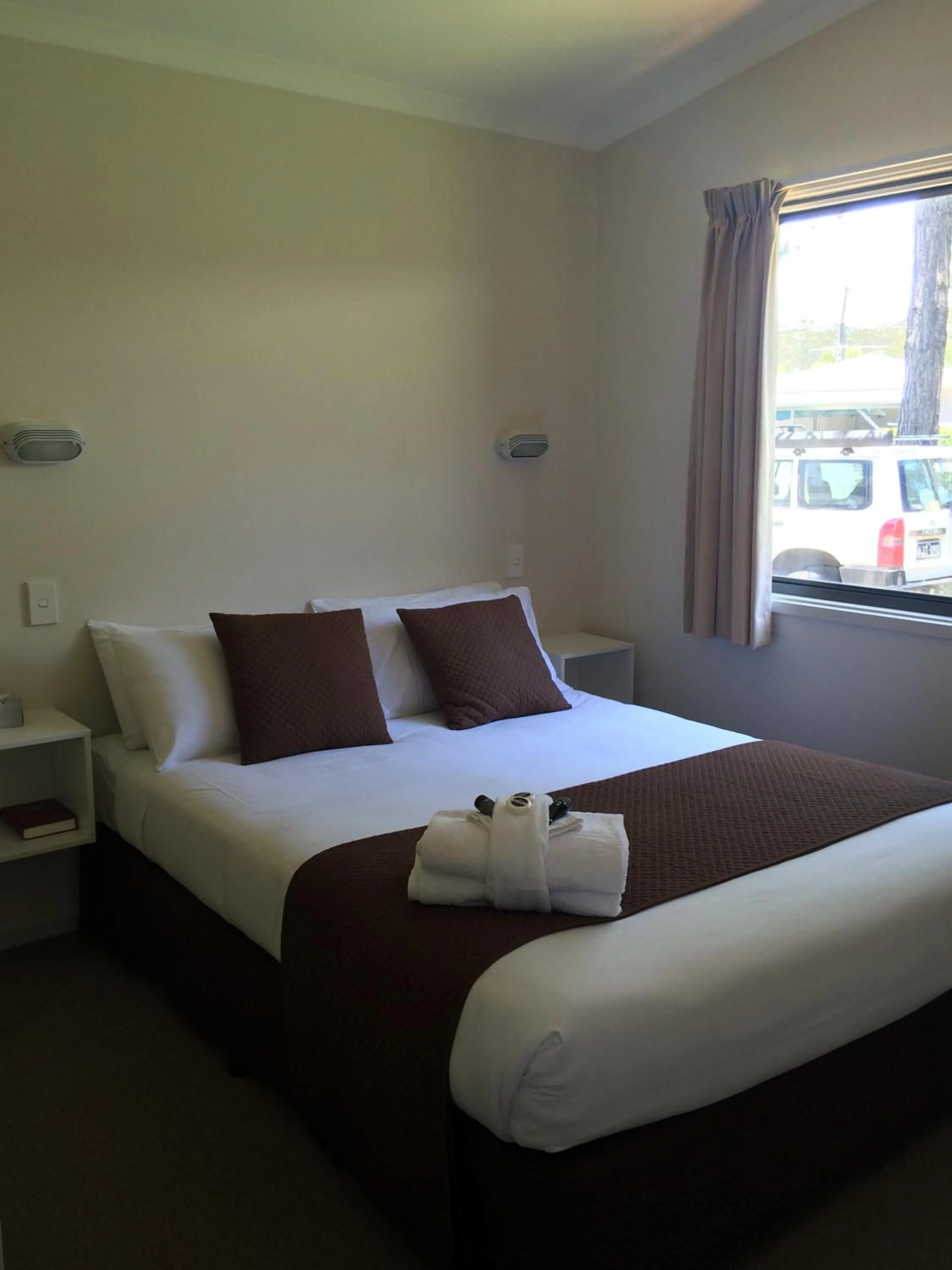 Bedroom, Bed in Lorikeet Holiday Park