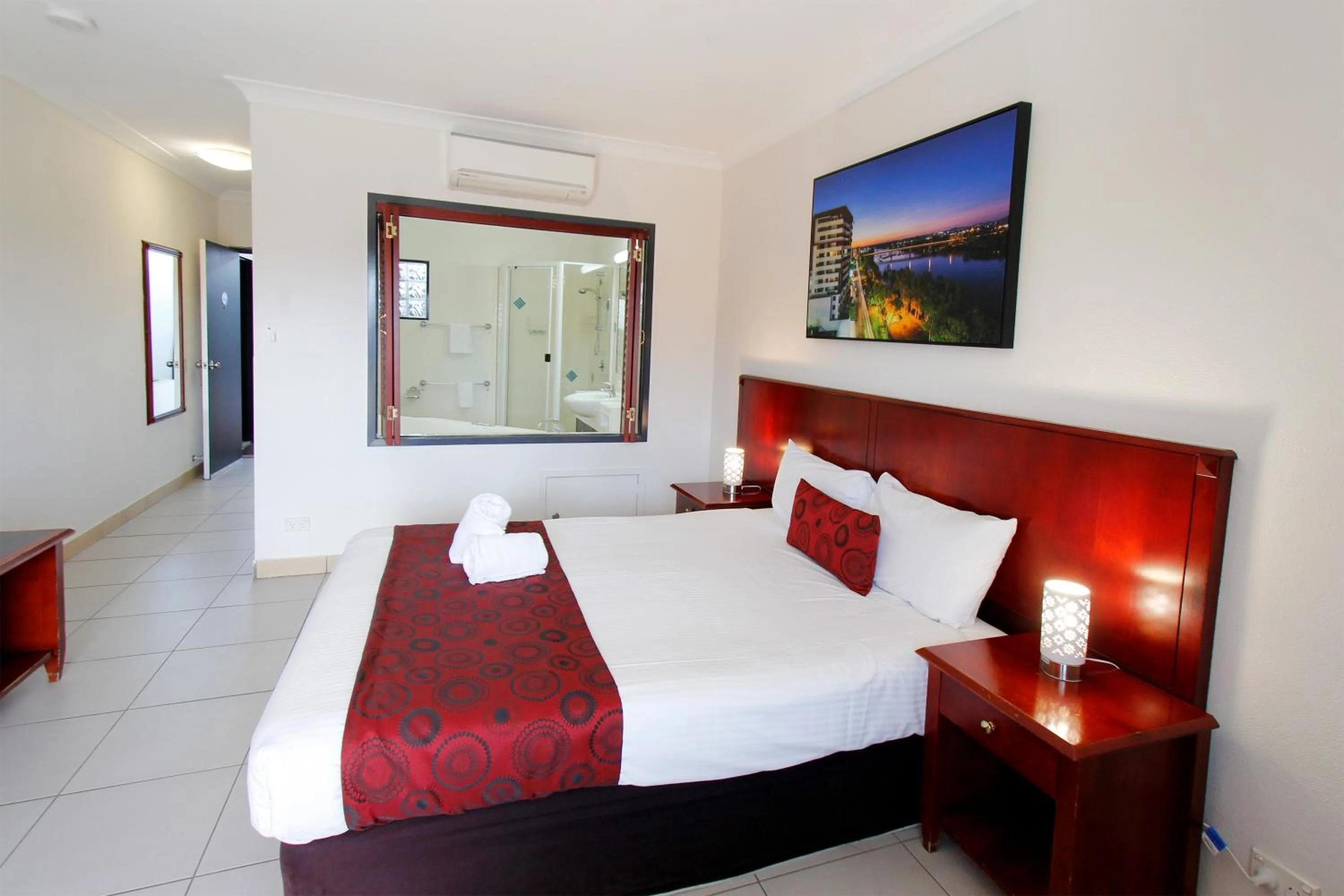 Photo of the whole room, Bed in Coffee House Apartment Motel