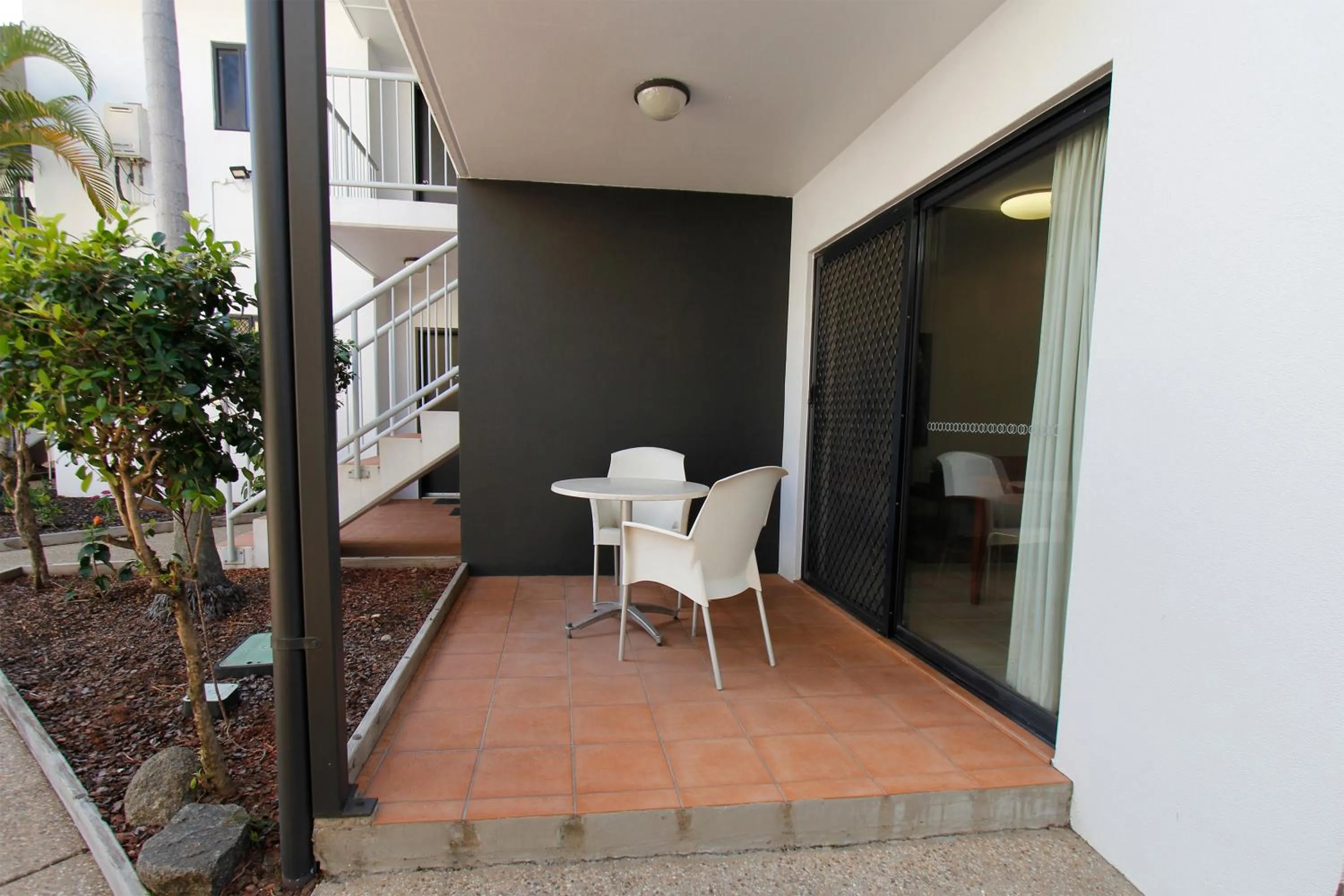 Patio in Coffee House Apartment Motel