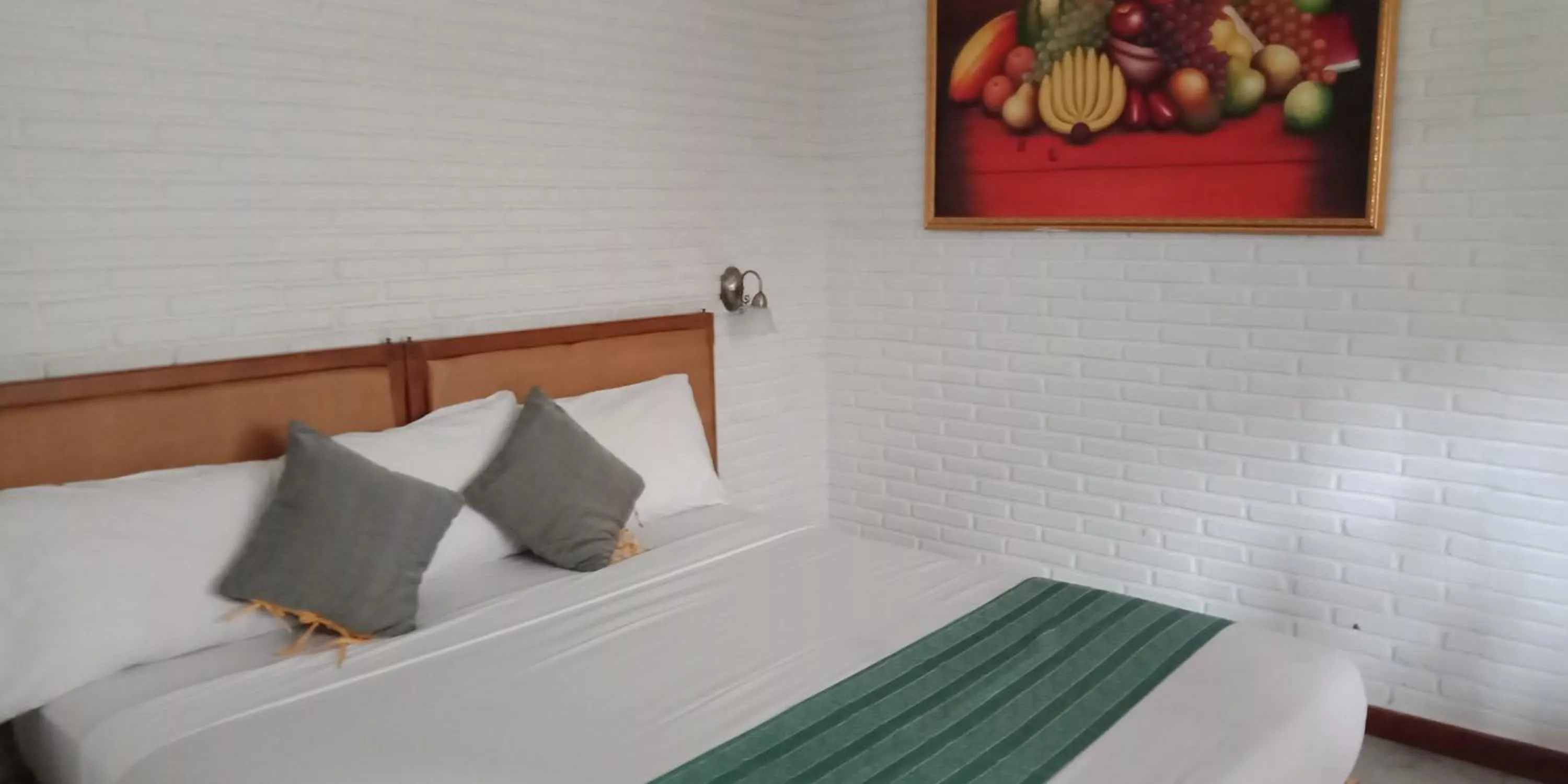 Photo of the whole room, Bed in Puri Padi