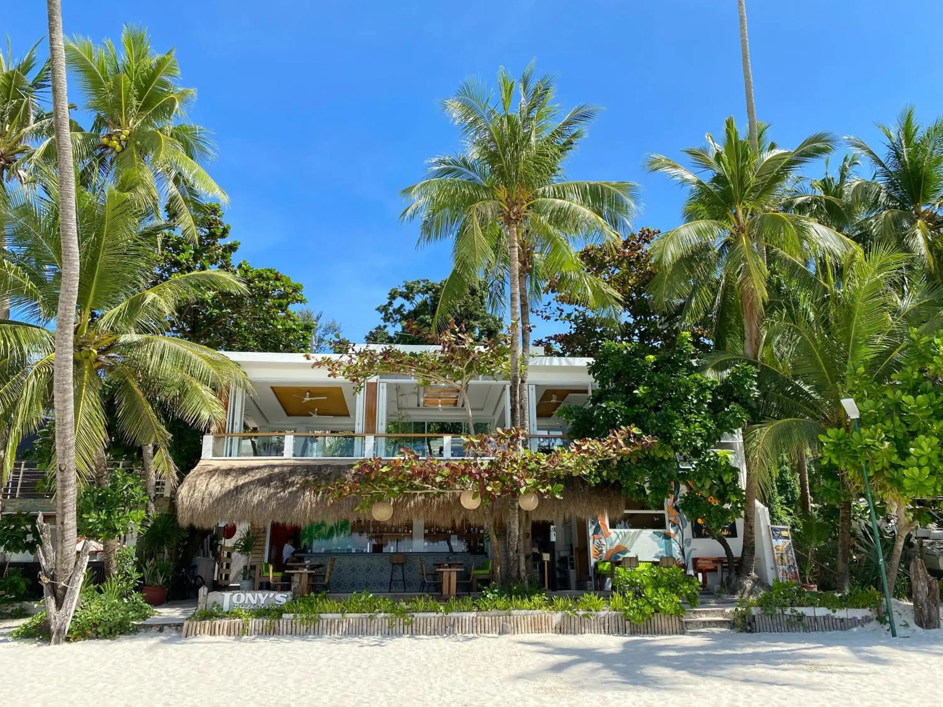 Property building in Jony's Beach Resort Property building in Jony's Beach Resort