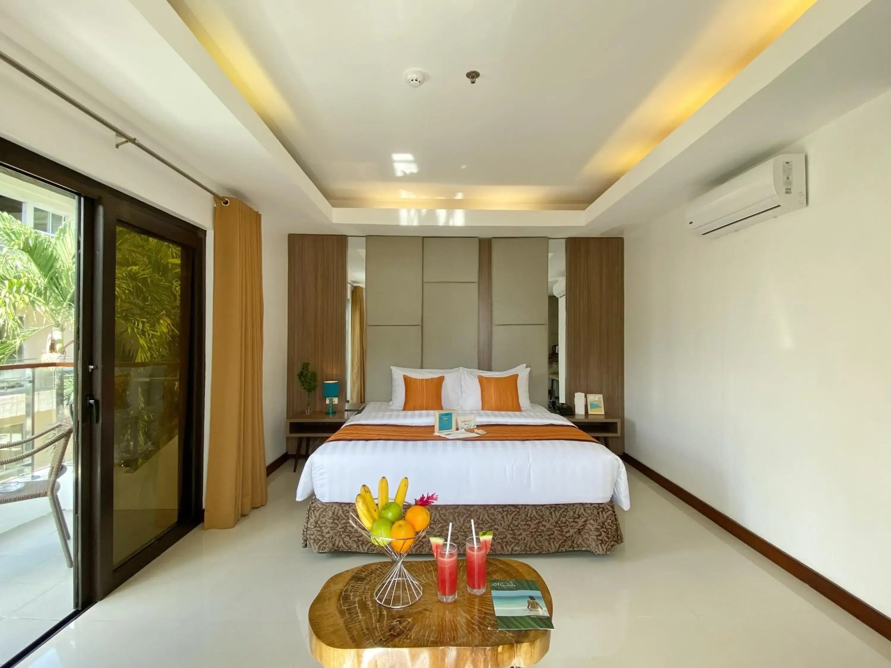 Guests, Bed in Jony's Beach Resort Guests, Bed in Jony's Beach Resort