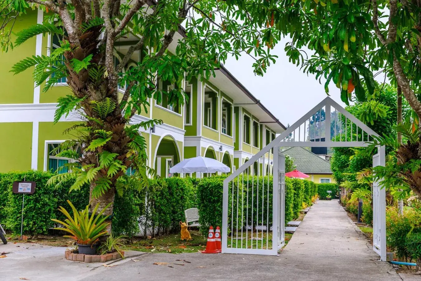 Property building in Ao Nang Baan Suan Resort Property building in Ao Nang Baan Suan Resort