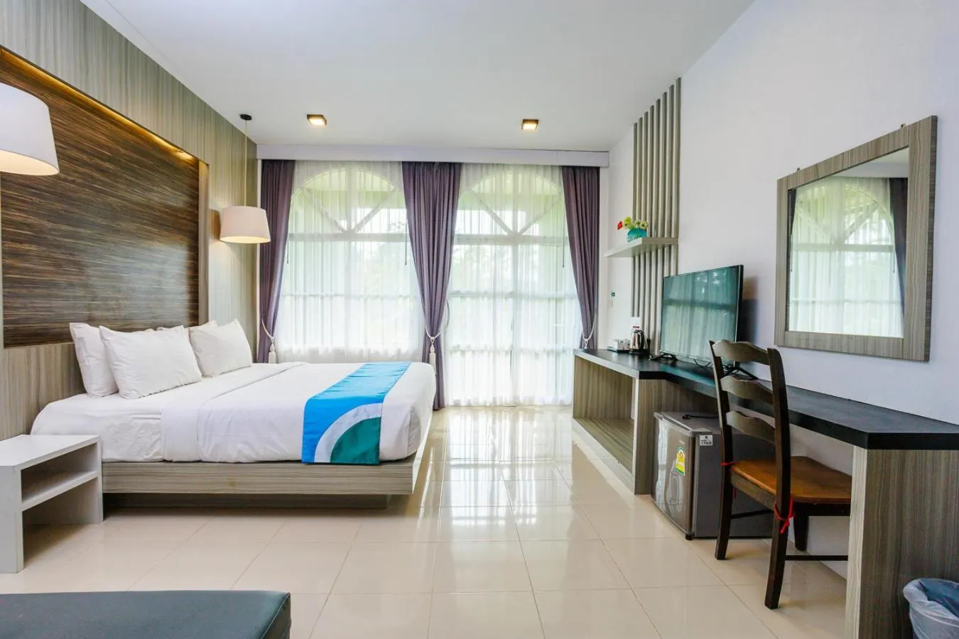 Property building, Bed in Ao Nang Baan Suan Resort