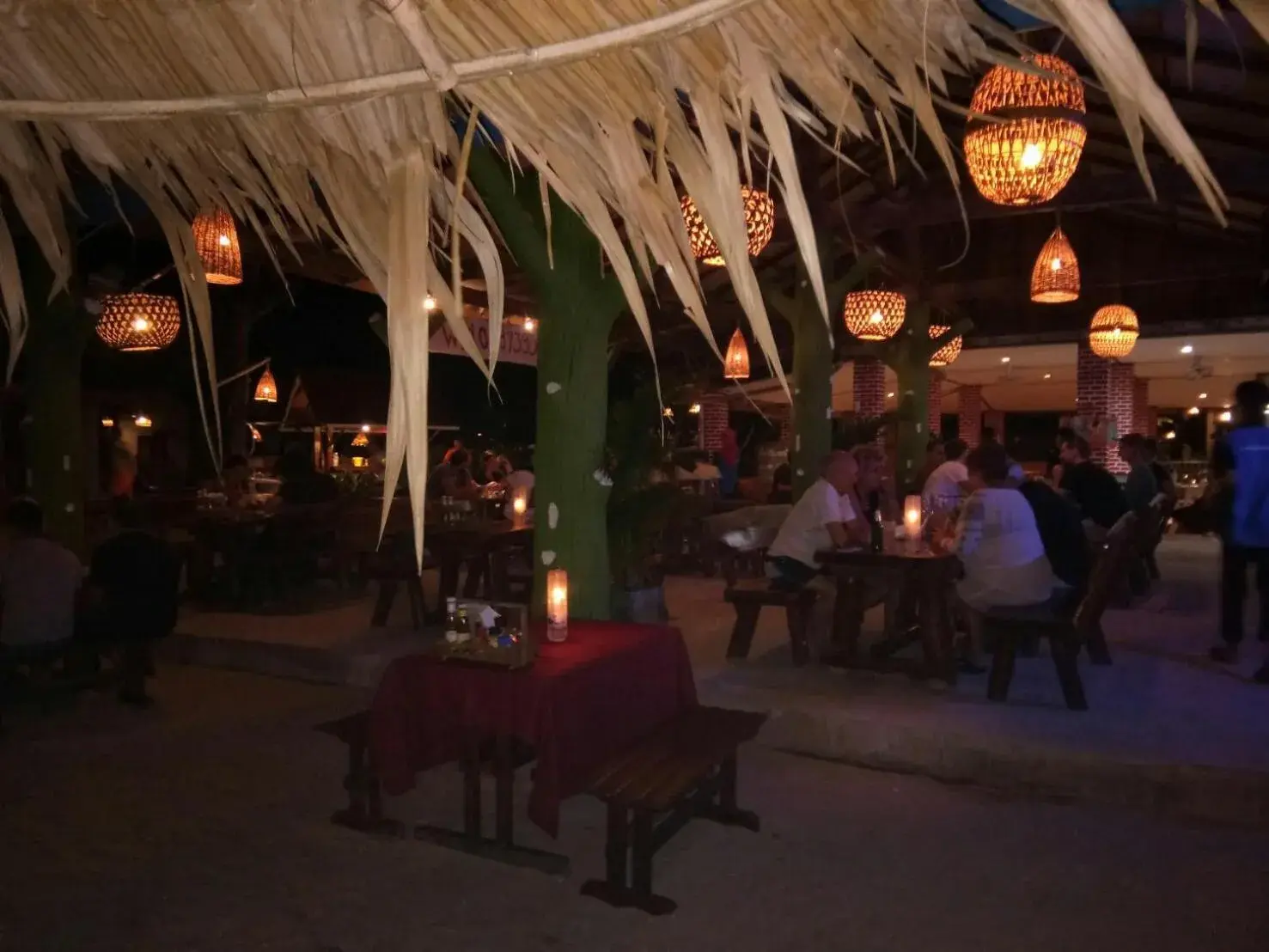 Restaurant/places to eat in Blue Andaman Lanta Resort Restaurant/places to eat in Blue Andaman Lanta Resort