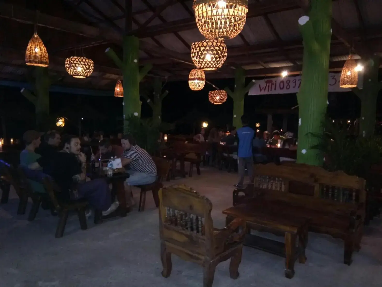Restaurant/places to eat in Blue Andaman Lanta Resort Restaurant/places to eat in Blue Andaman Lanta Resort