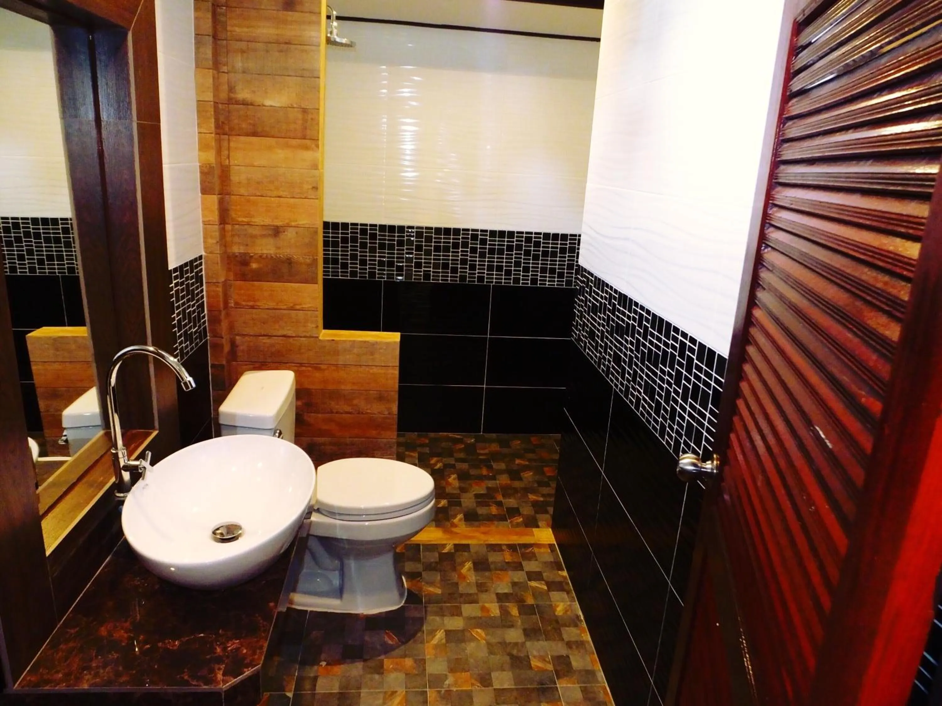 Bathroom in Blue Andaman Lanta Resort