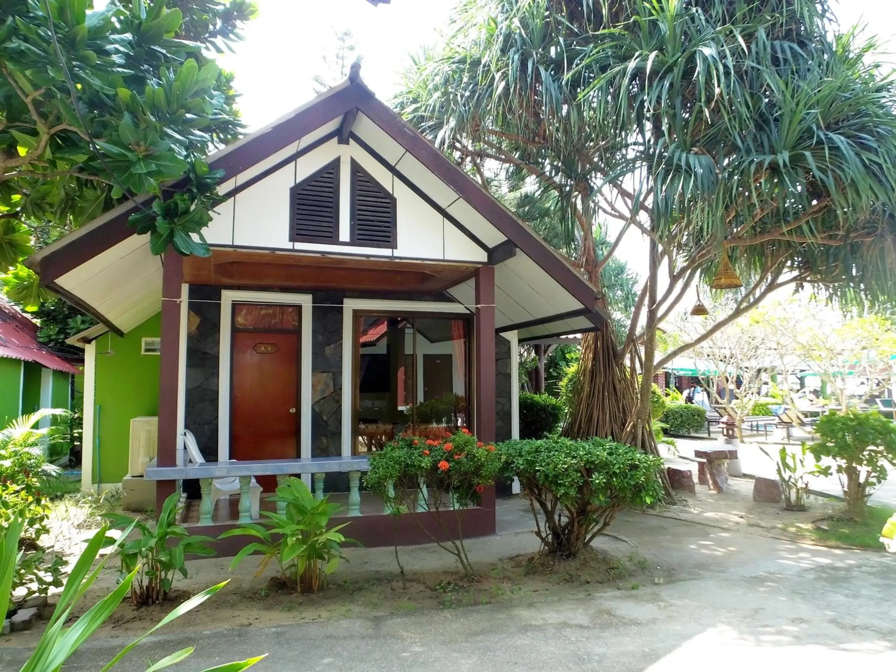 Facade/entrance in Blue Andaman Lanta Resort Facade/entrance in Blue Andaman Lanta Resort