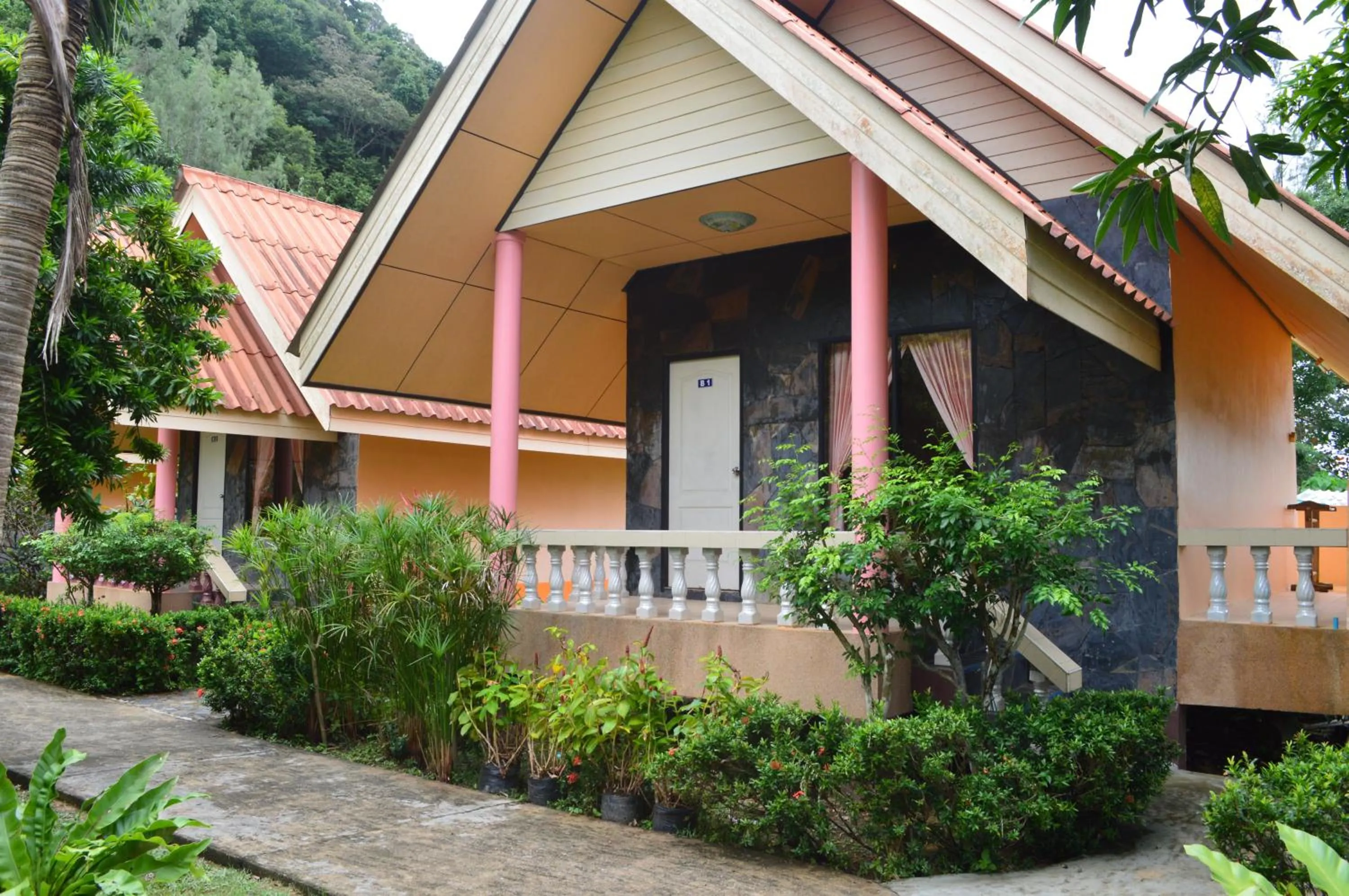 Property building in Rim Khao Resort