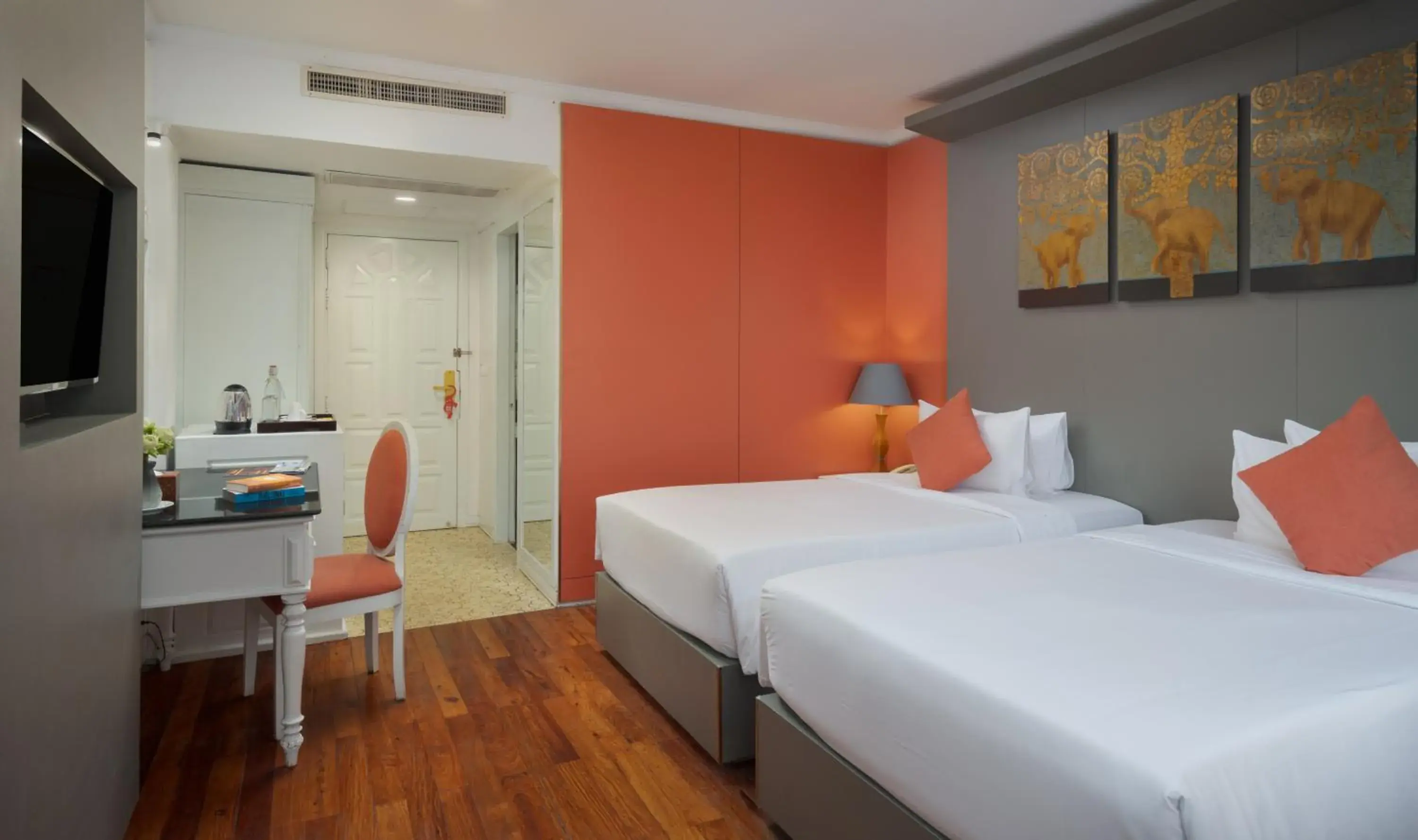 Photo of the whole room, Bed in Memoire Siem Reap Hotel Photo of the whole room, Bed in Memoire Siem Reap Hotel