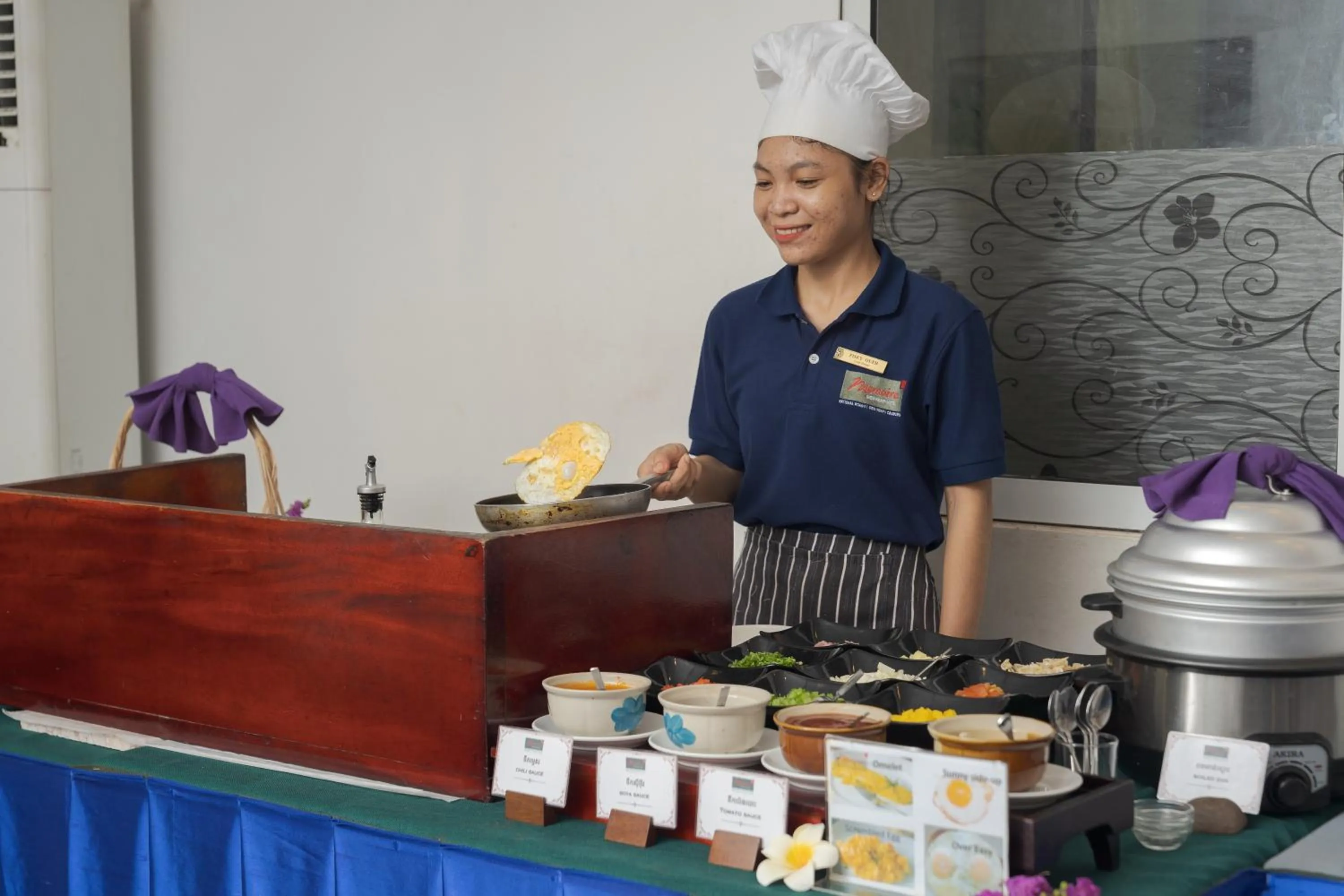 Buffet breakfast in Memoire Siem Reap Hotel