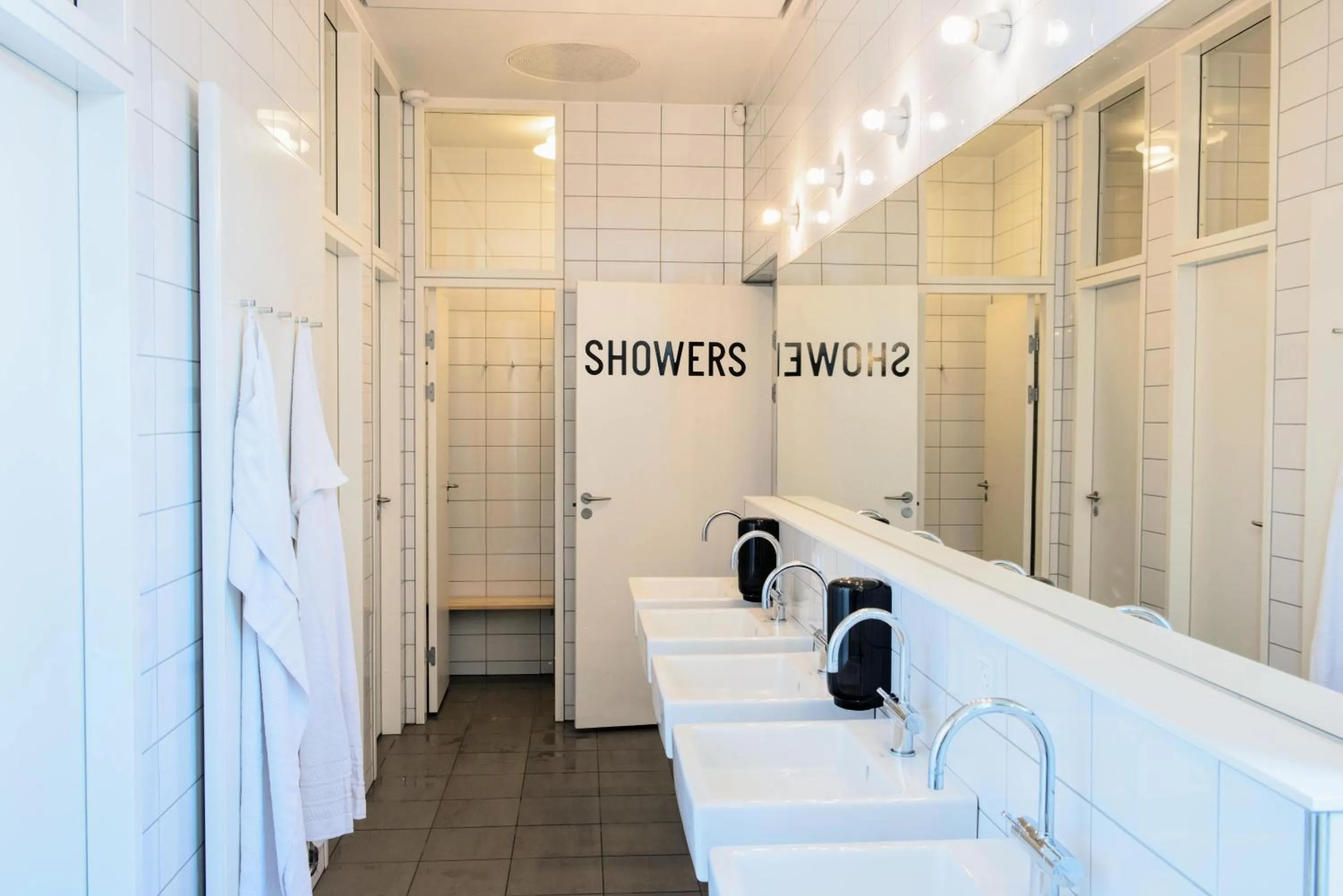 Bathroom in Sleep in Heaven