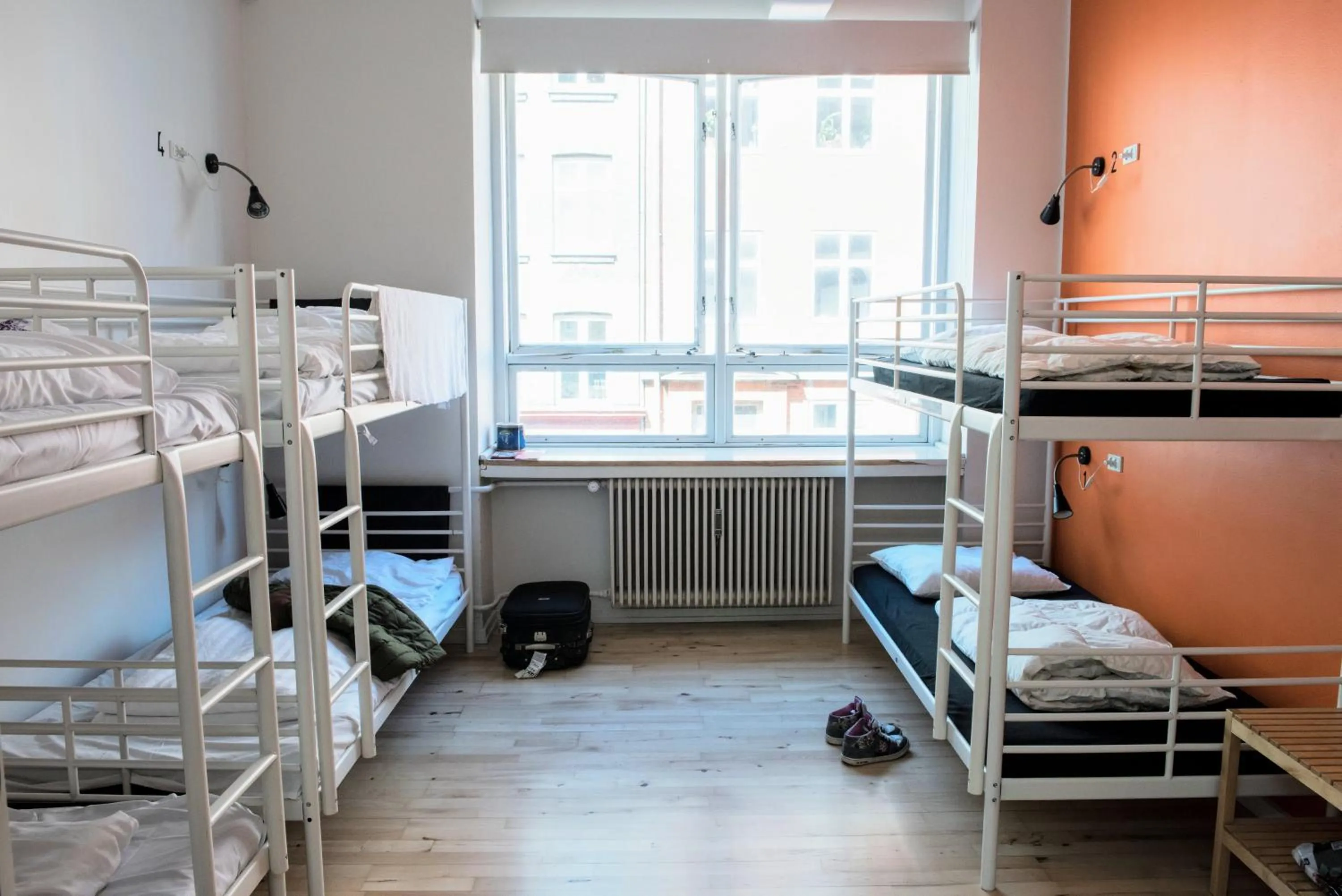 bunk bed, Bed in Sleep in Heaven