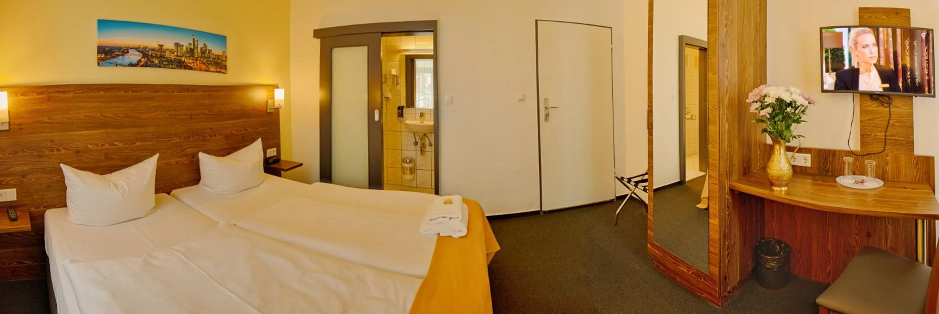 Bed in Hotel Little Paris