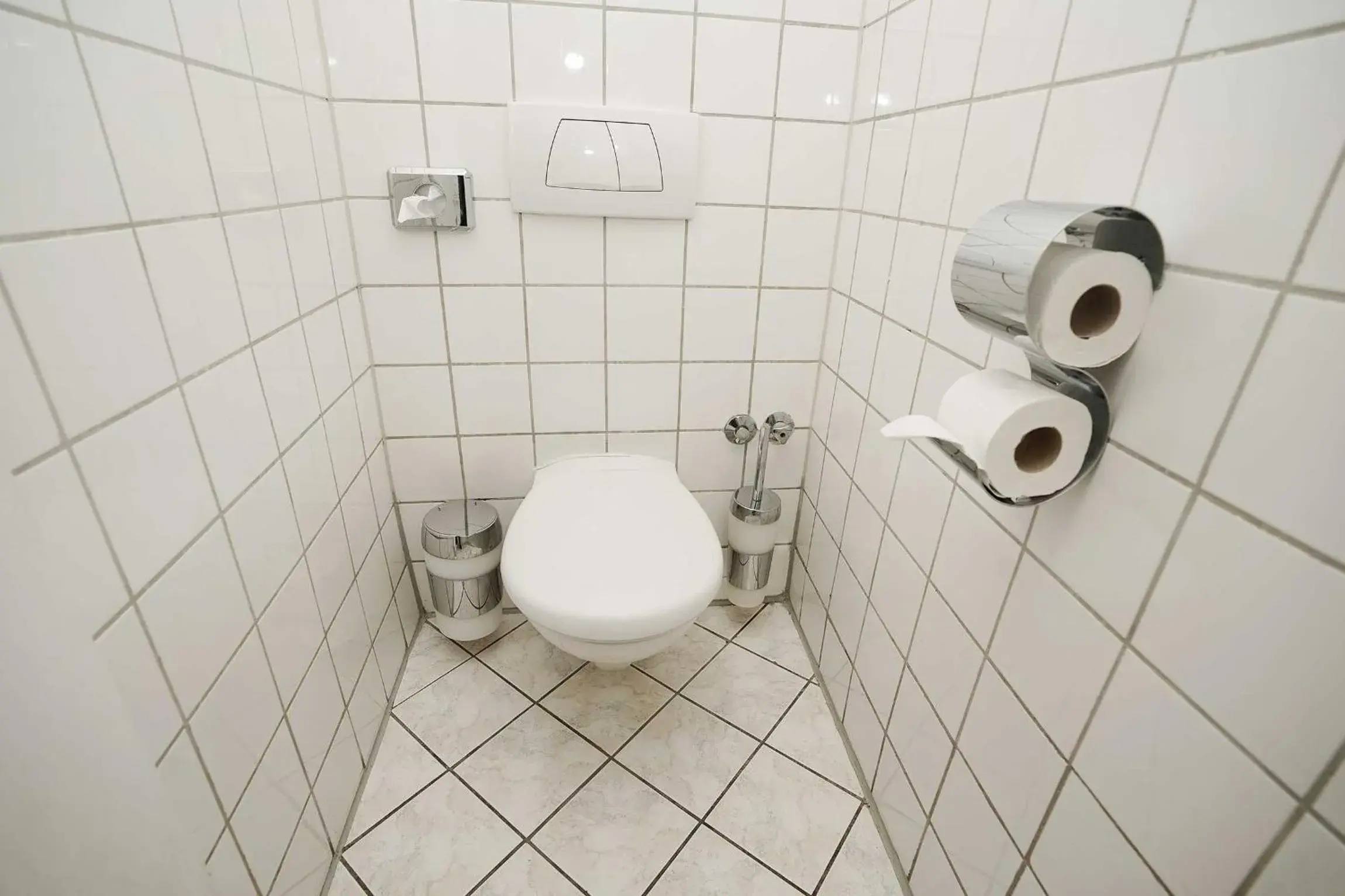 Bathroom in Hotel Little Paris