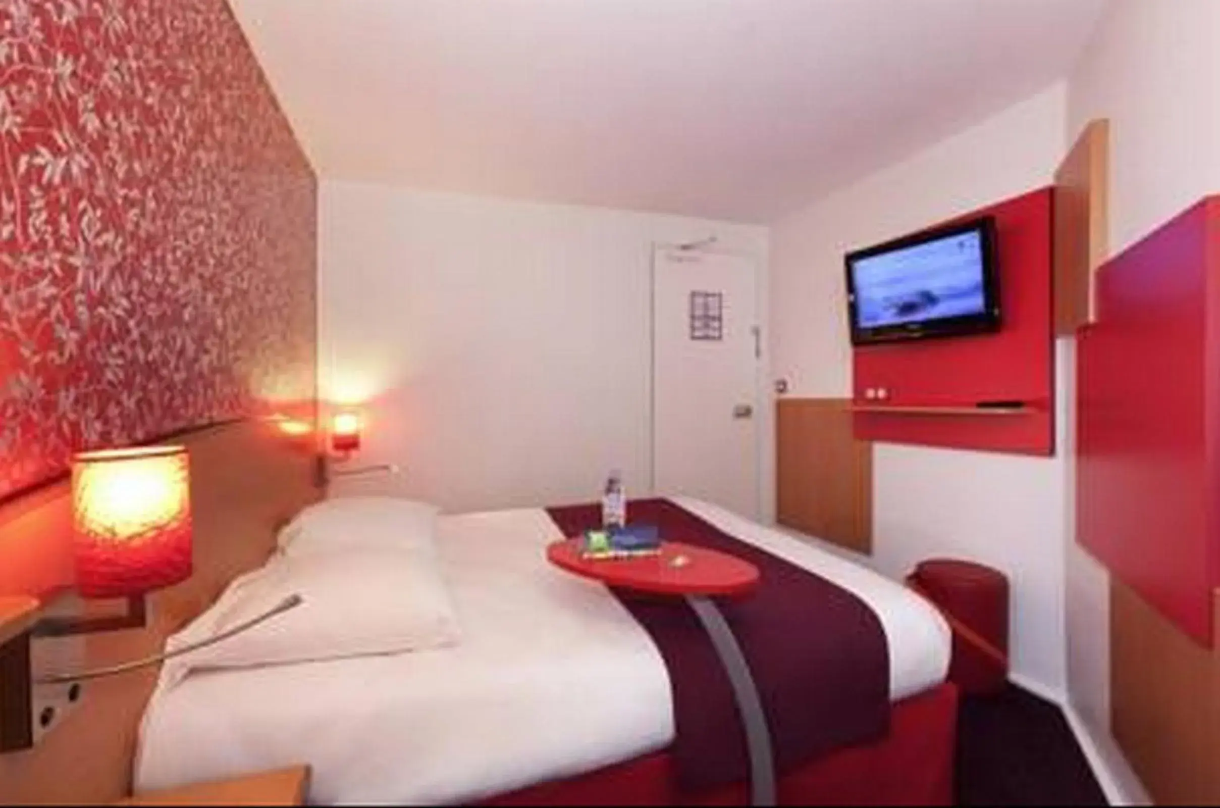 Bed in ibis Styles Bourg-en-Bresse Centre Bed in ibis Styles Bourg-en-Bresse Centre