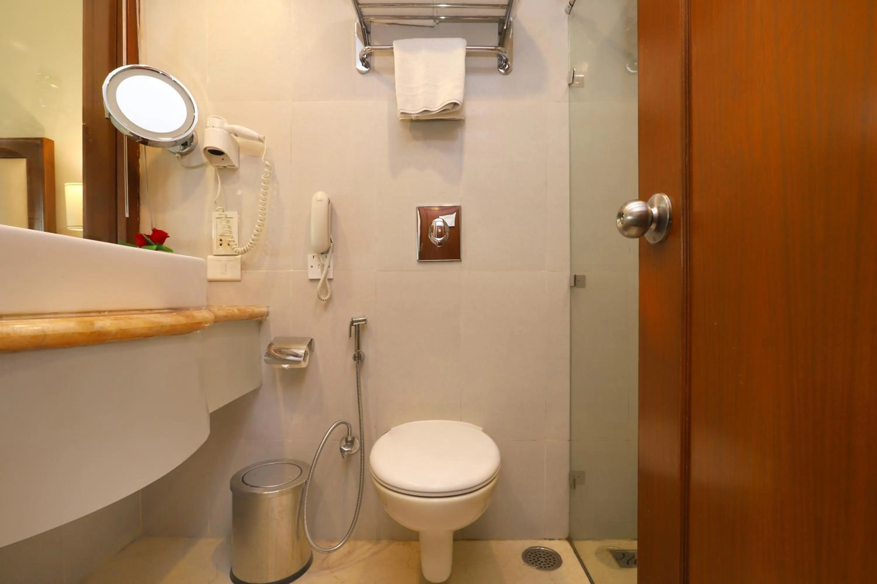 Bathroom in Hotel The Royal Plaza