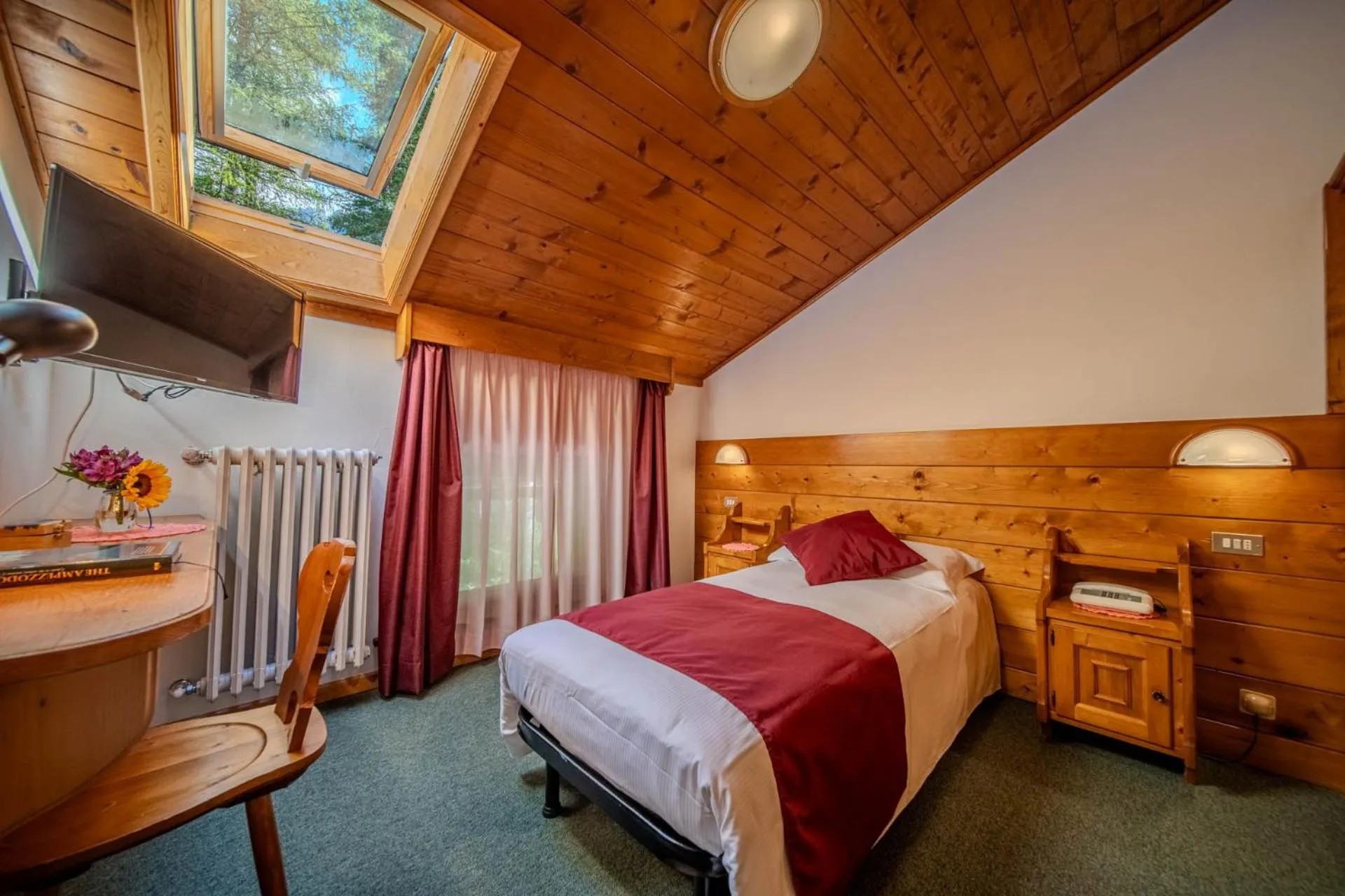 Bedroom, Bed in Hotel il Cardo