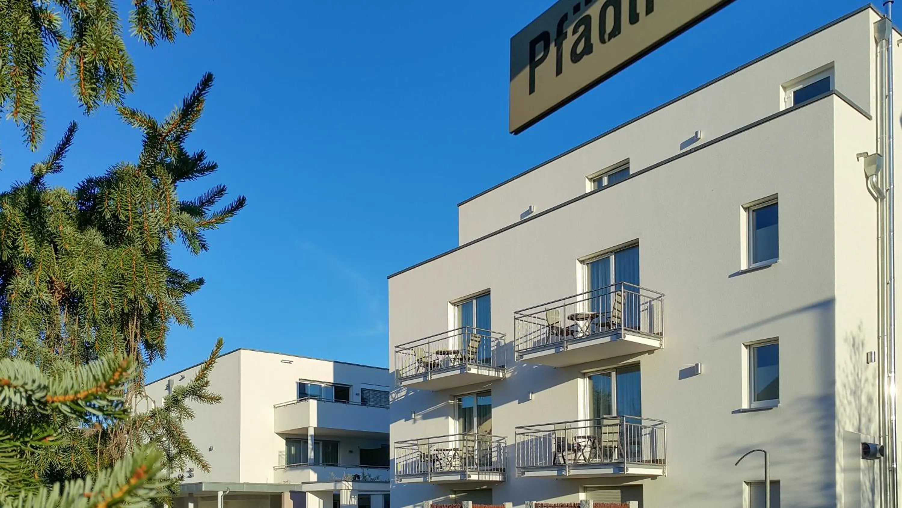 Property building in Hotel Go2Bed Weil am Rhein - Basel