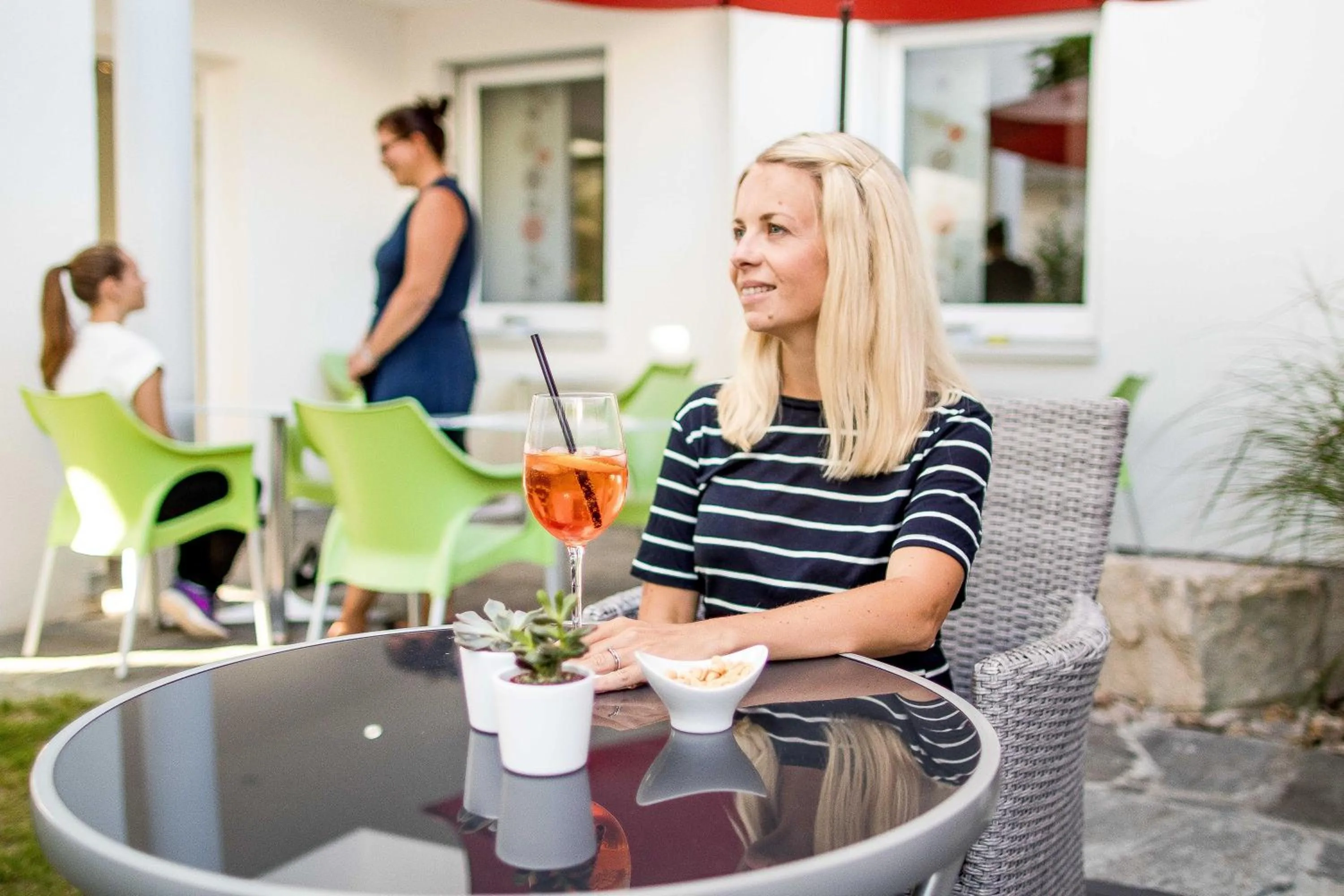 Garden in Hotel Go2Bed Weil am Rhein - Basel