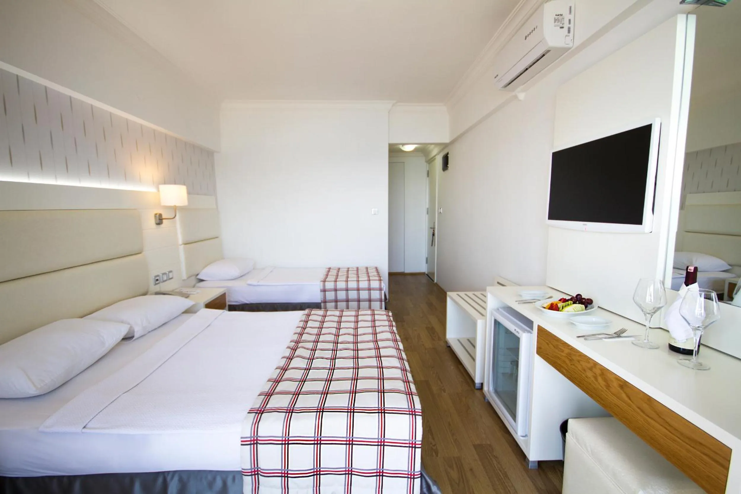 Bedroom in Yunus Hotel