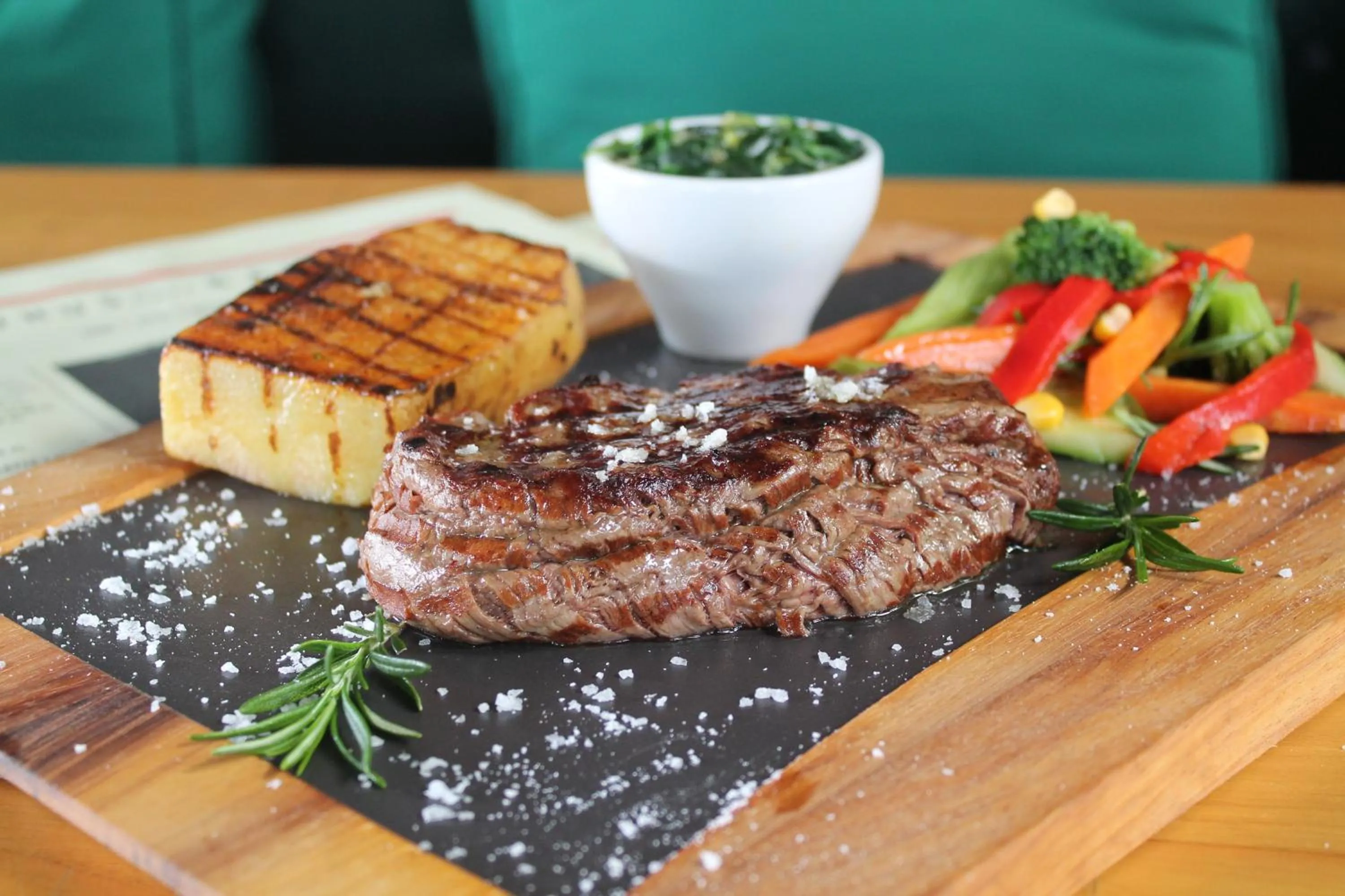 Restaurant/places to eat in Yunus Hotel