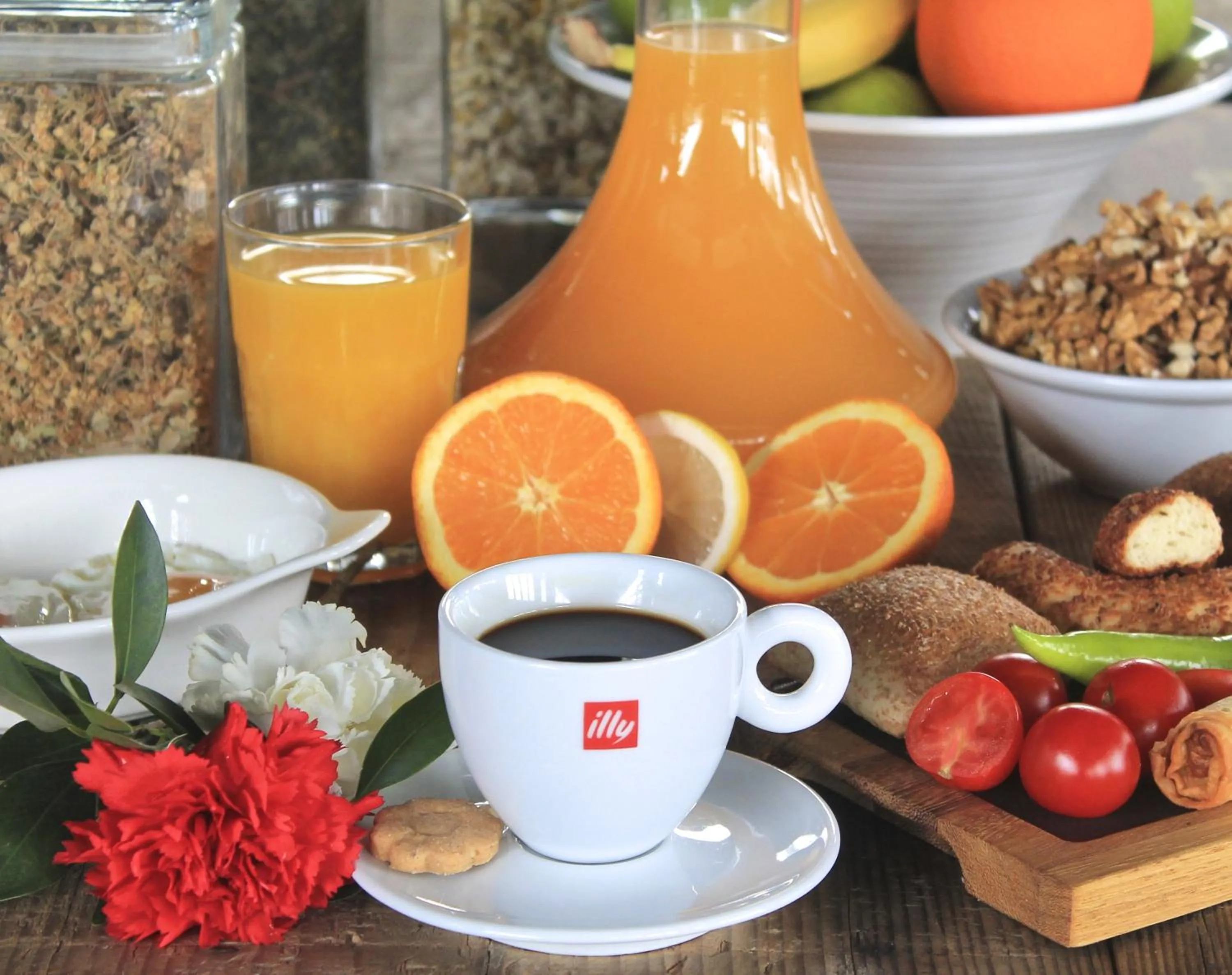 Restaurant/places to eat in Yunus Hotel