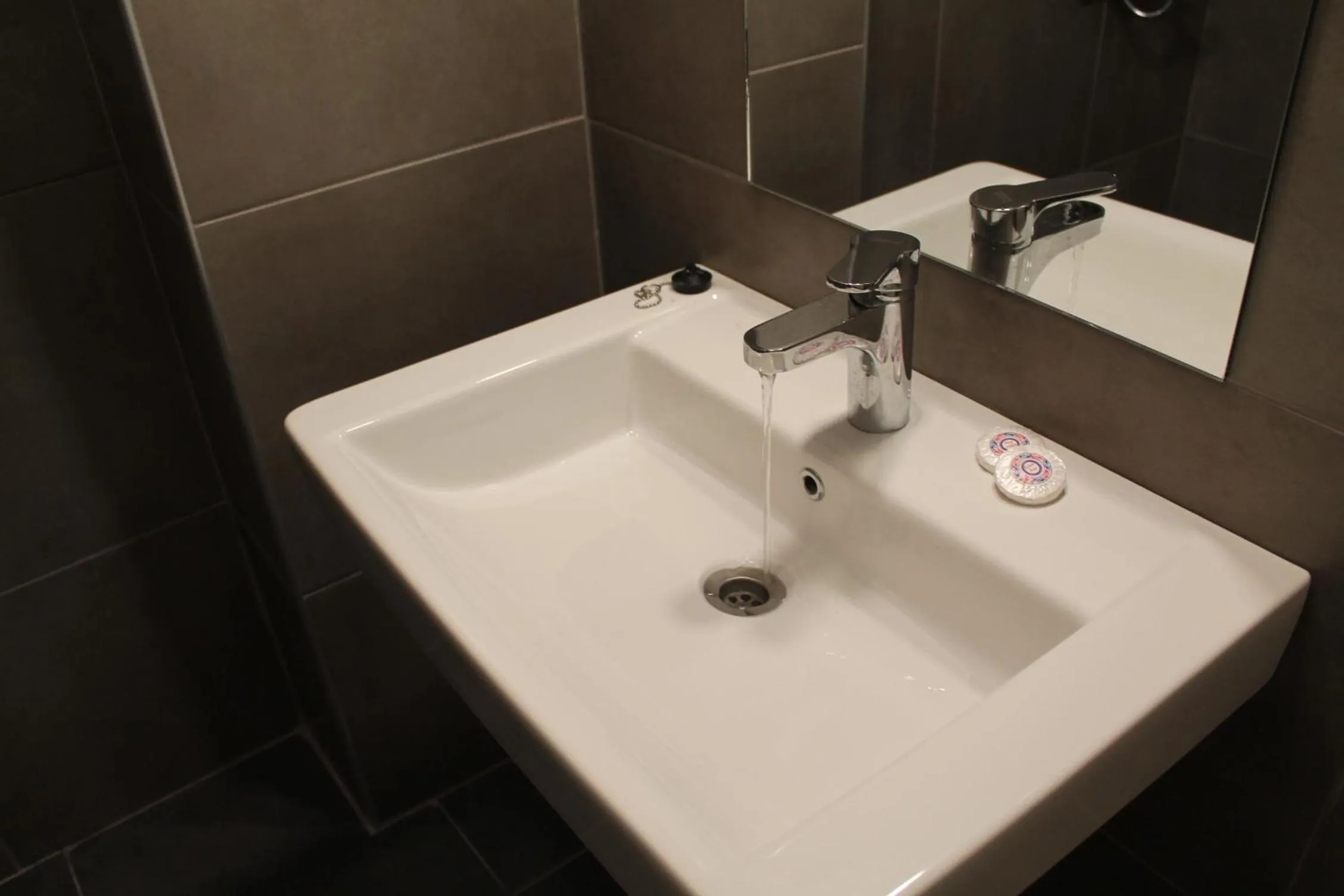 Bathroom in Yunus Hotel